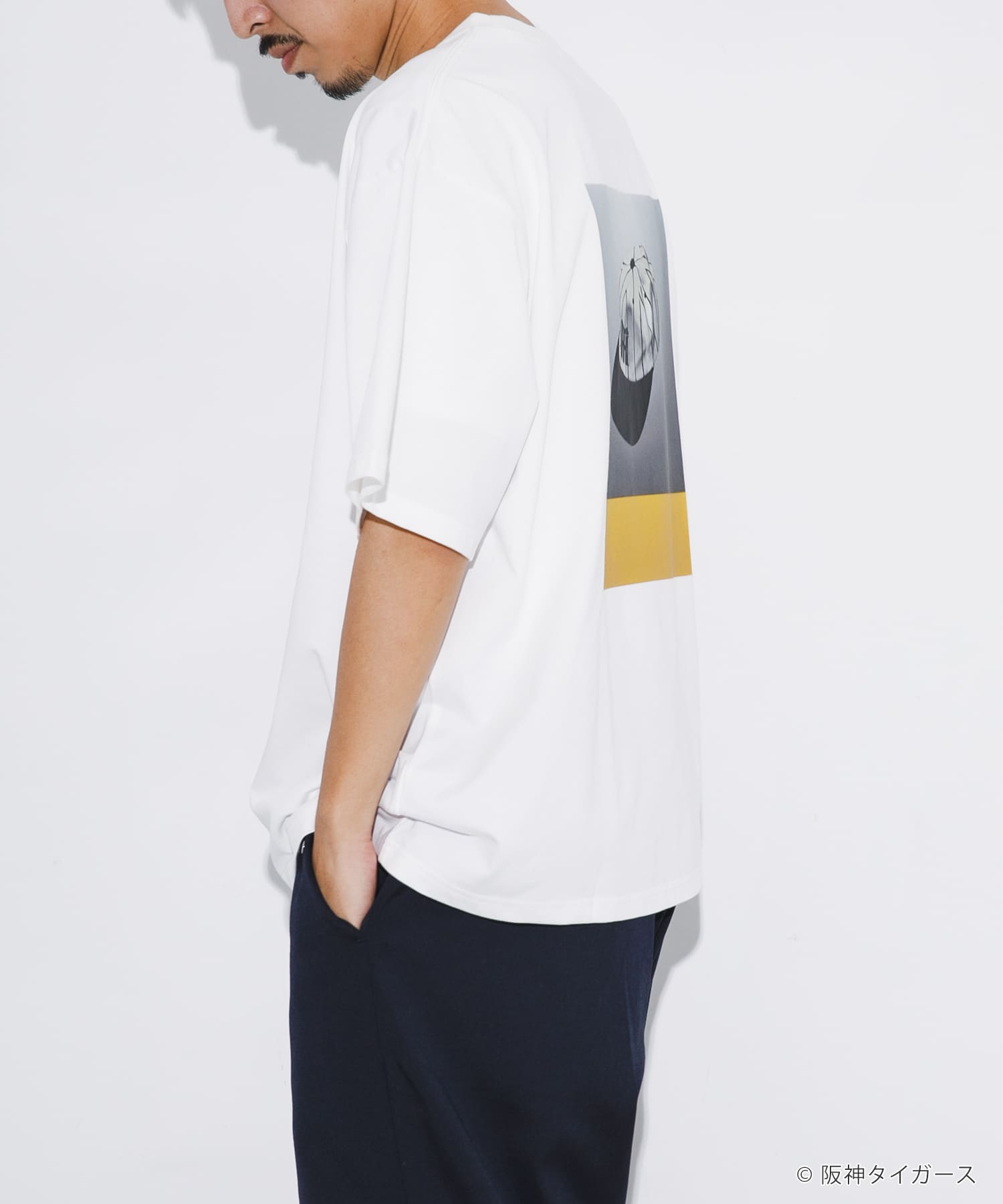 阪神タイガース×亀井雅文×UR Tシャツ(M WHITE): トップス｜URBAN