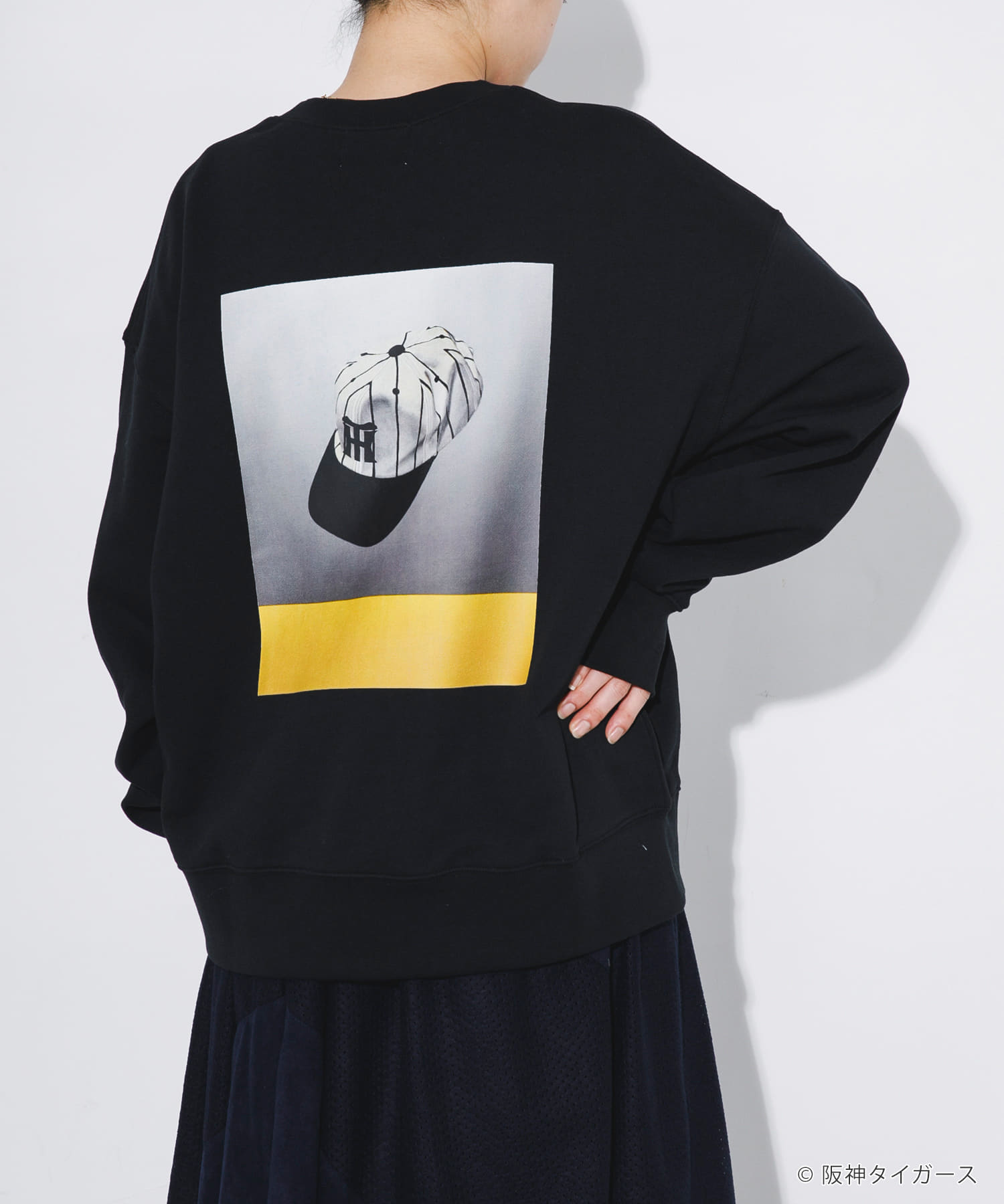 阪神タイガース×亀井雅文×UR　スウェット BLACK M