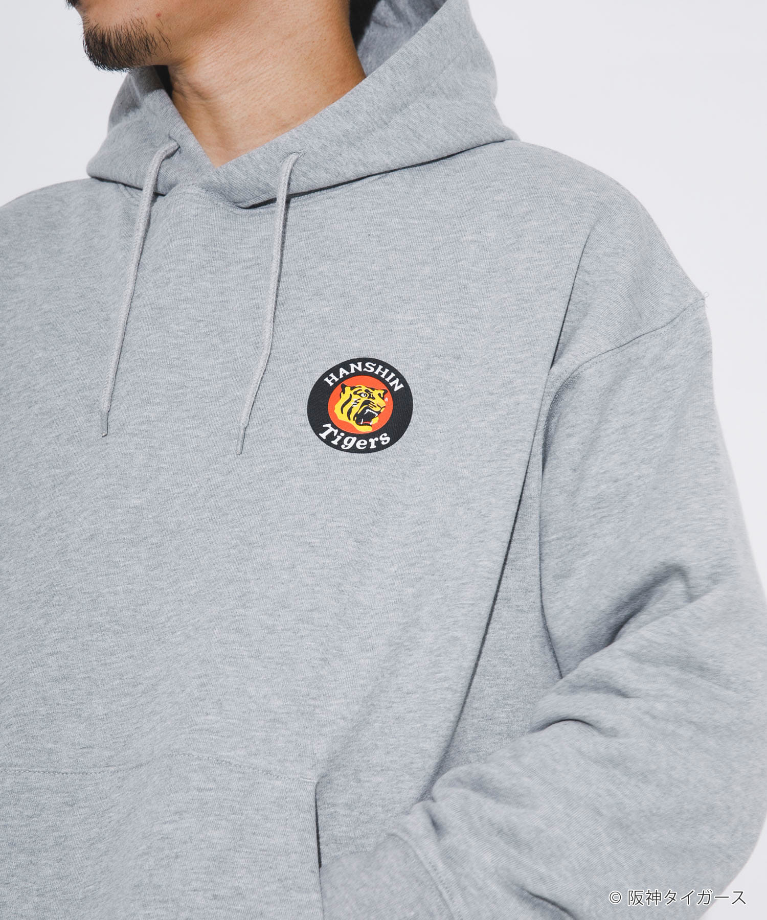 阪神タイガース×亀井雅文×UR　フーディ GRAY M