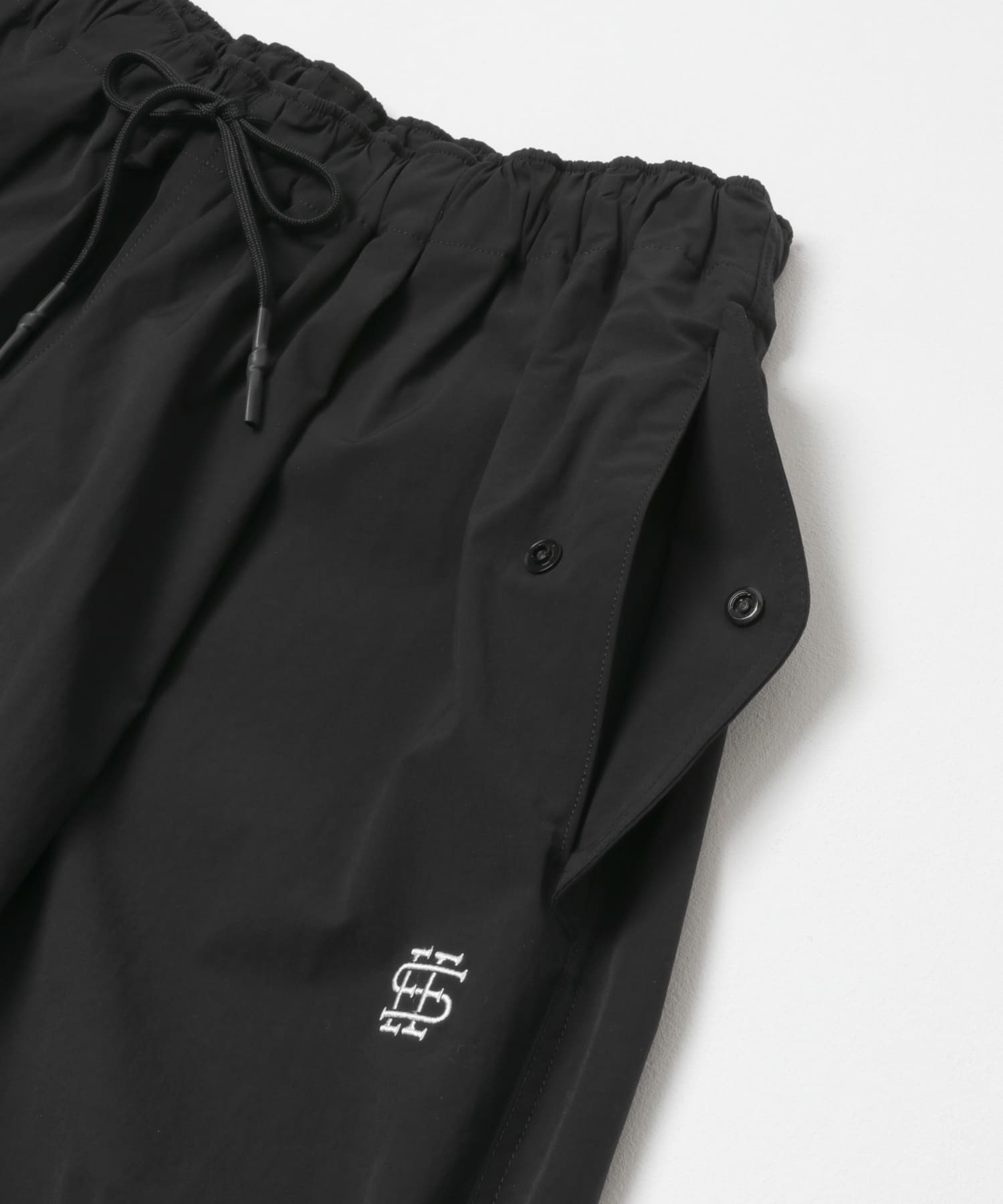 SEE SEE　PARACHUTE PANTS BLACK M
