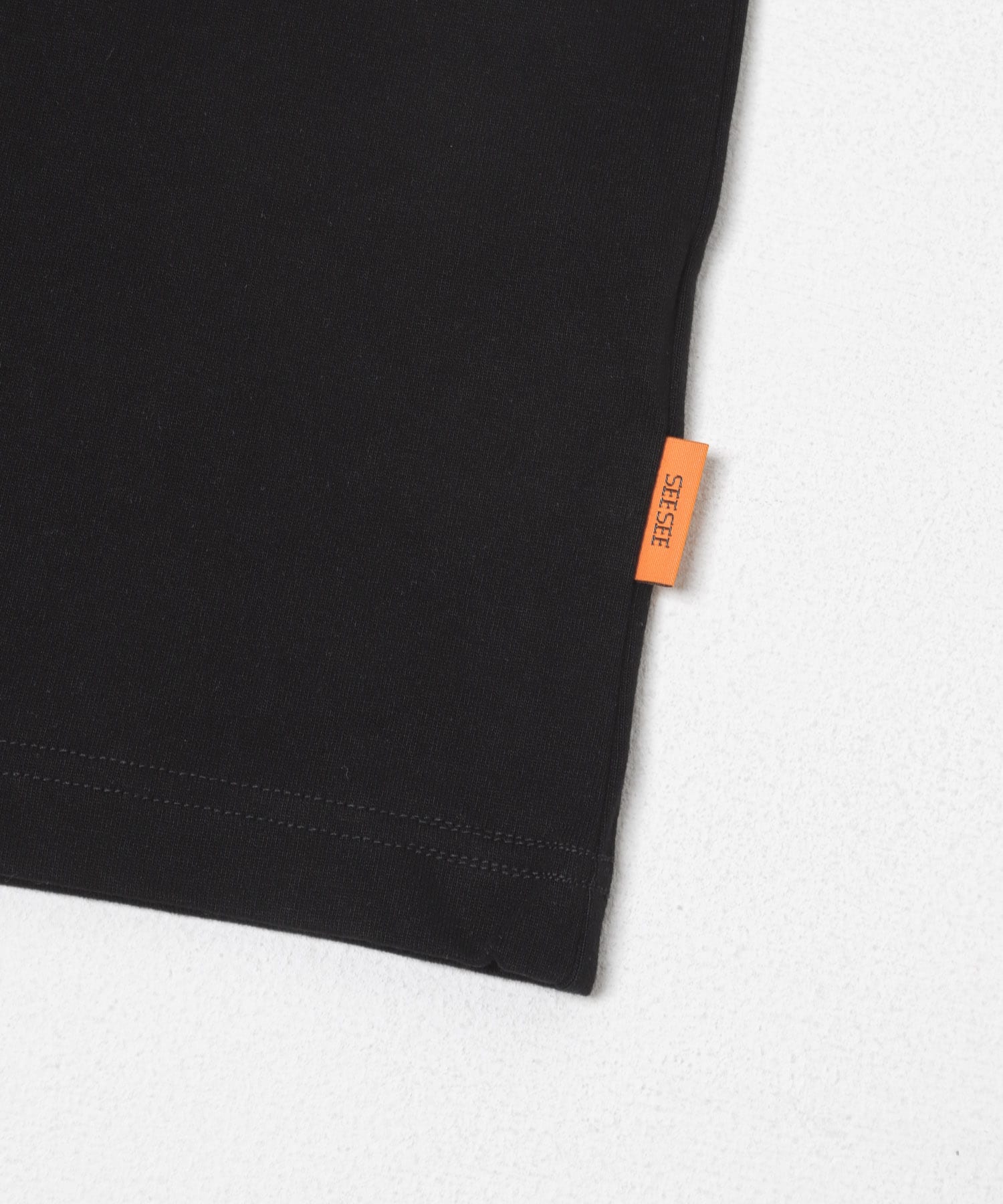 SEE SEE　NEW BASIC TEE OFFICIAL BLACK M