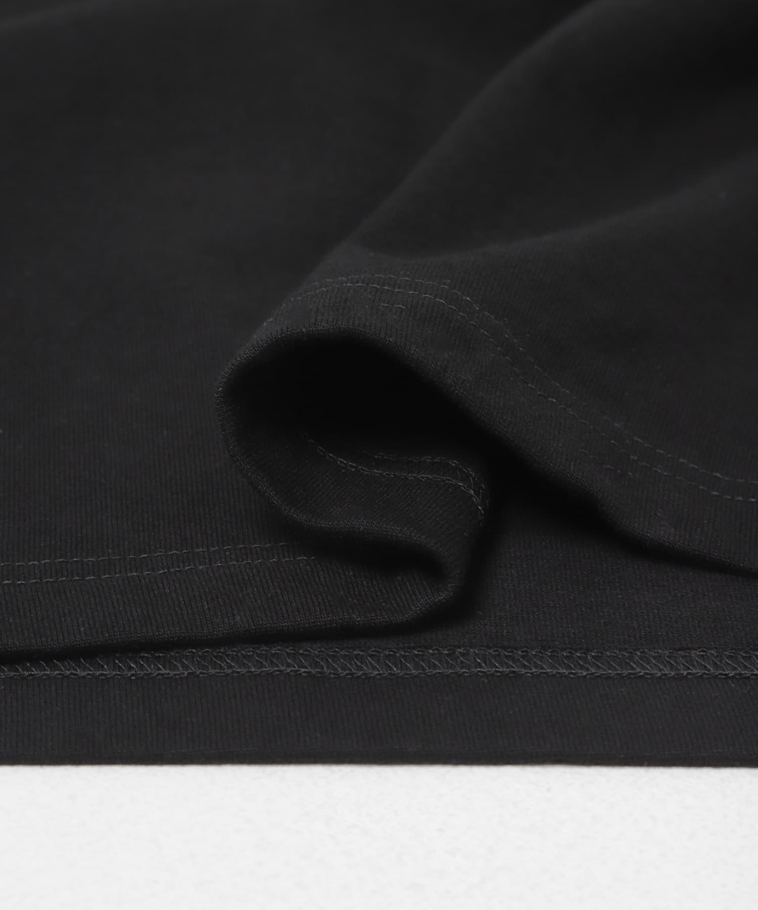 SEE SEE　NEW BASIC TEE OFFICIAL BLACK M