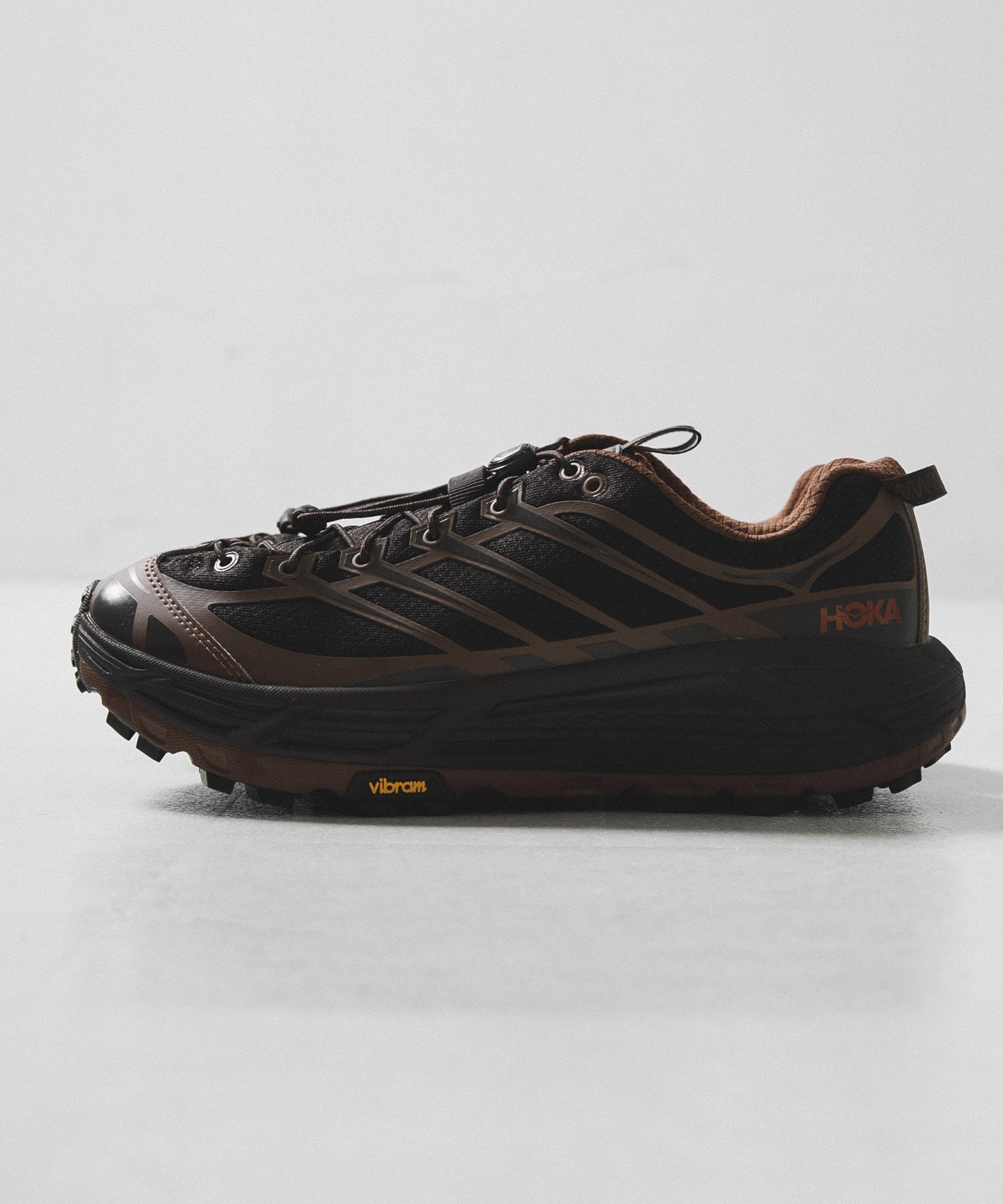 HOKA ONEONE　Mafate Three2