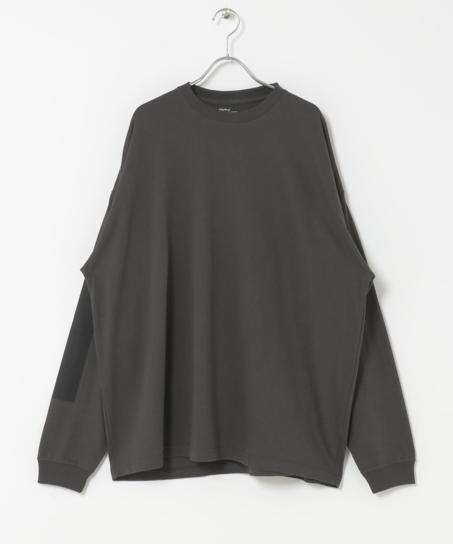 UNTRACE　グラフィック tee L/S 4 CHARCOAL 1