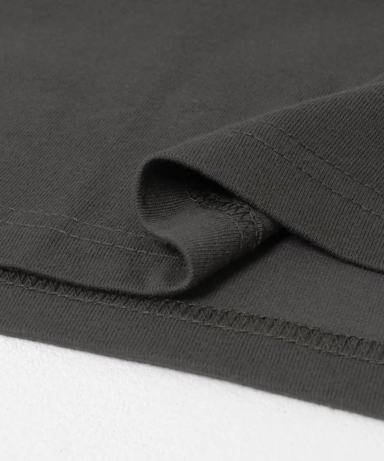 UNTRACE　グラフィック tee L/S 4 CHARCOAL 1