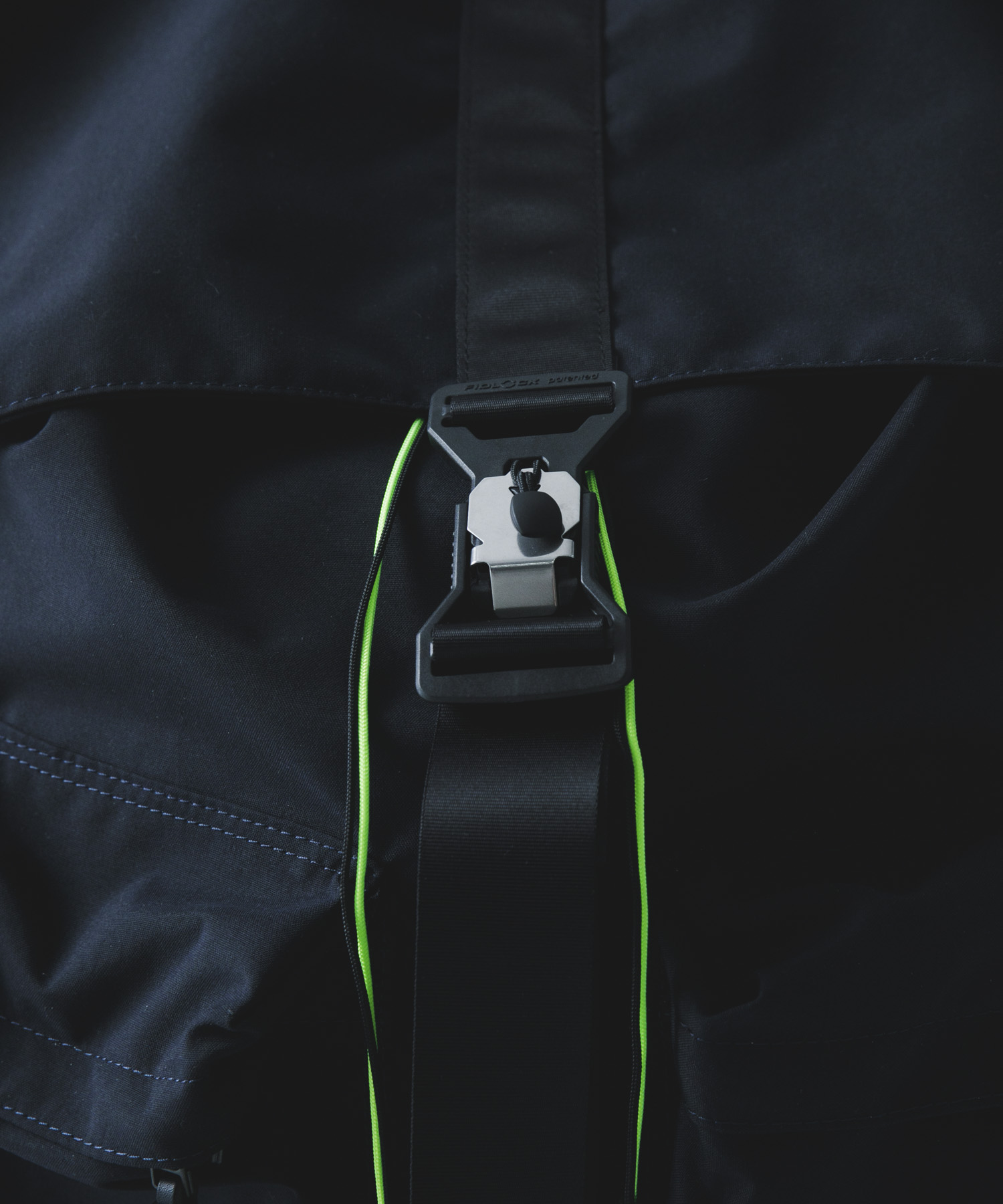 UNTRACE　ナップパック 2 DARK NAVY one