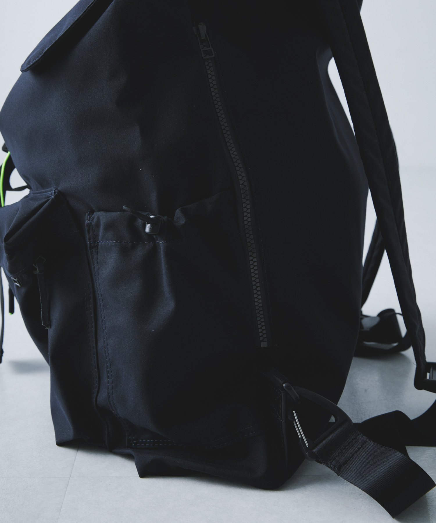 UNTRACE　ナップパック 2 DARK NAVY one