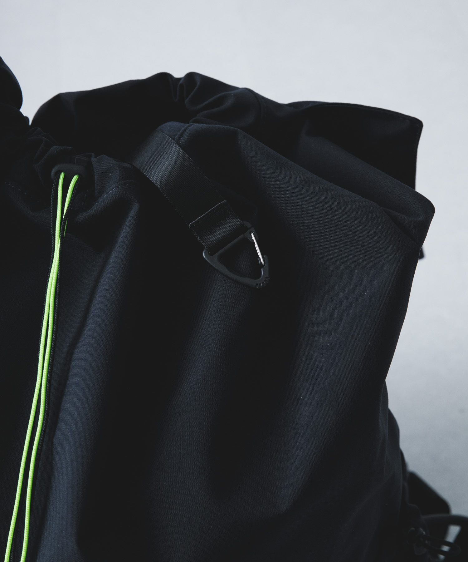 UNTRACE　ナップパック 2 DARK NAVY one