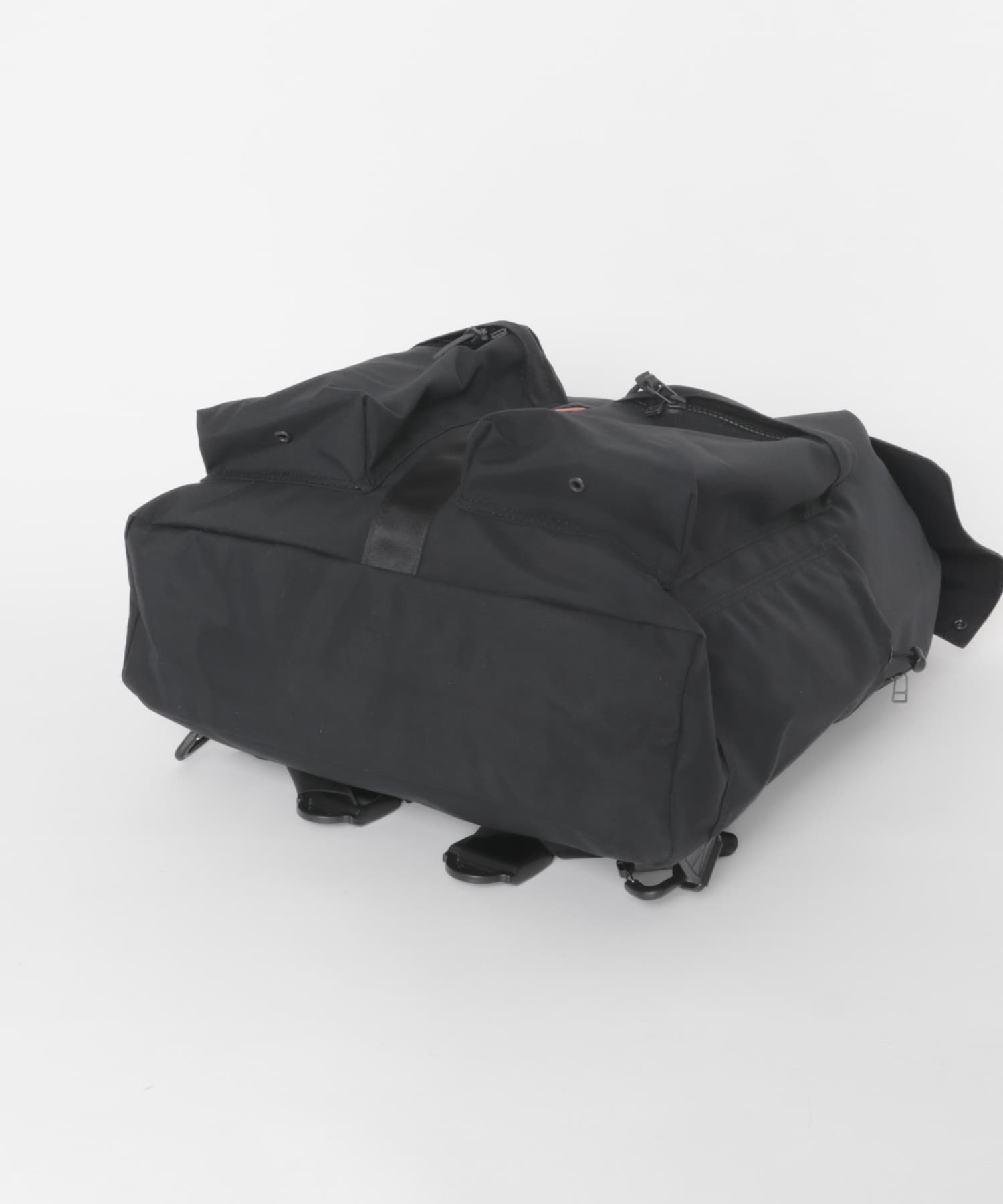 UNTRACE　ナップパック 2 BLACK one