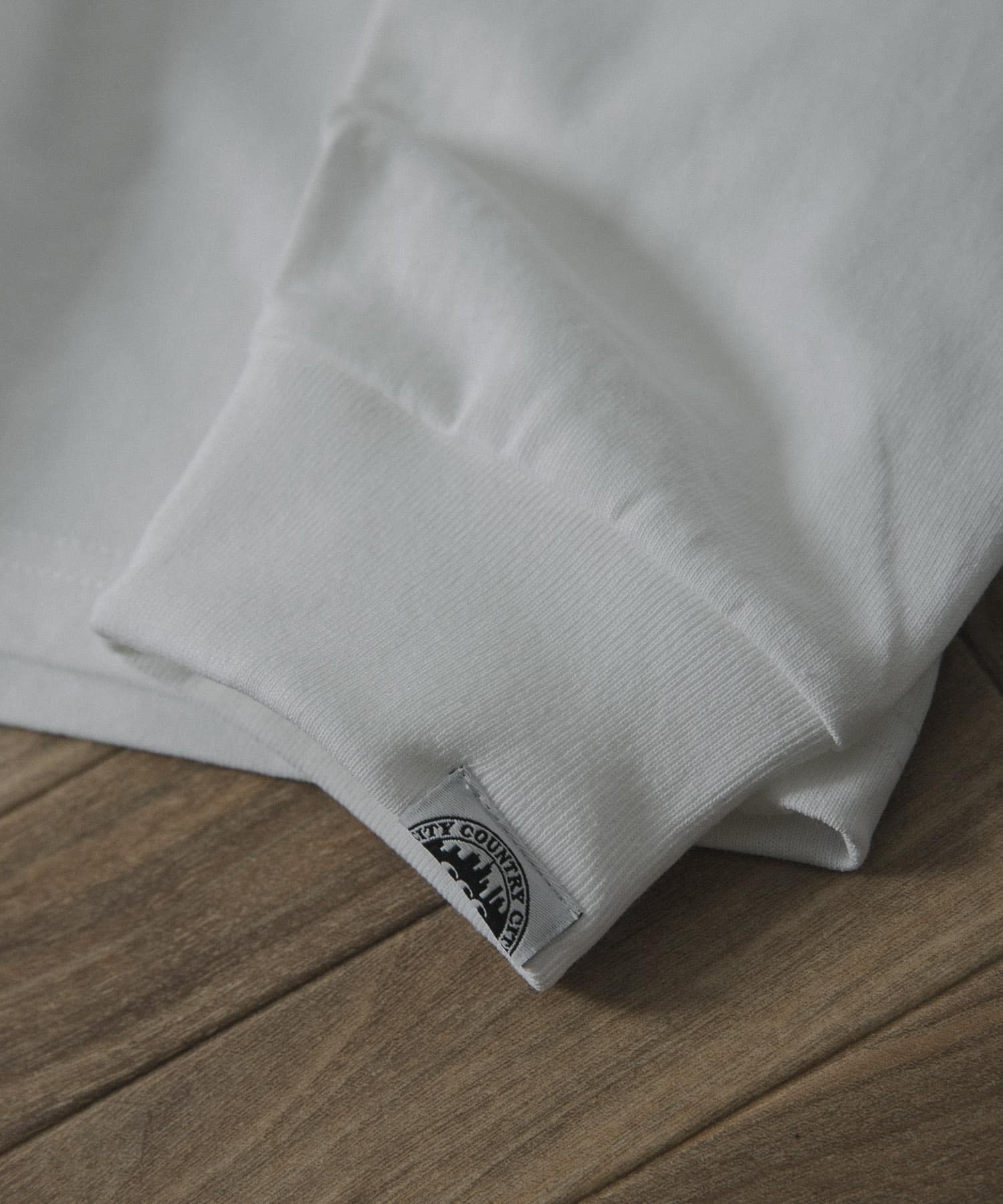 CITY COUNTRY CITY　CCC×WAR＿COTTON L/S T WHT/BLK L