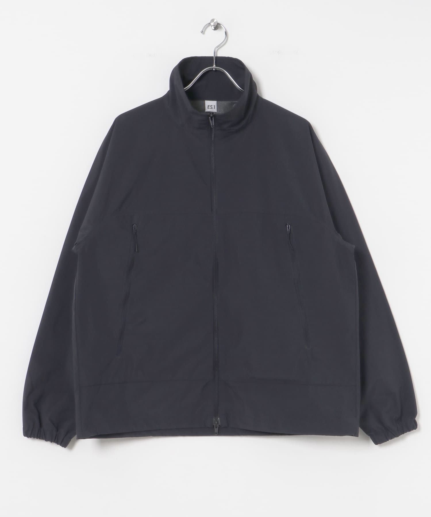 ES.1　Nylon Jacket