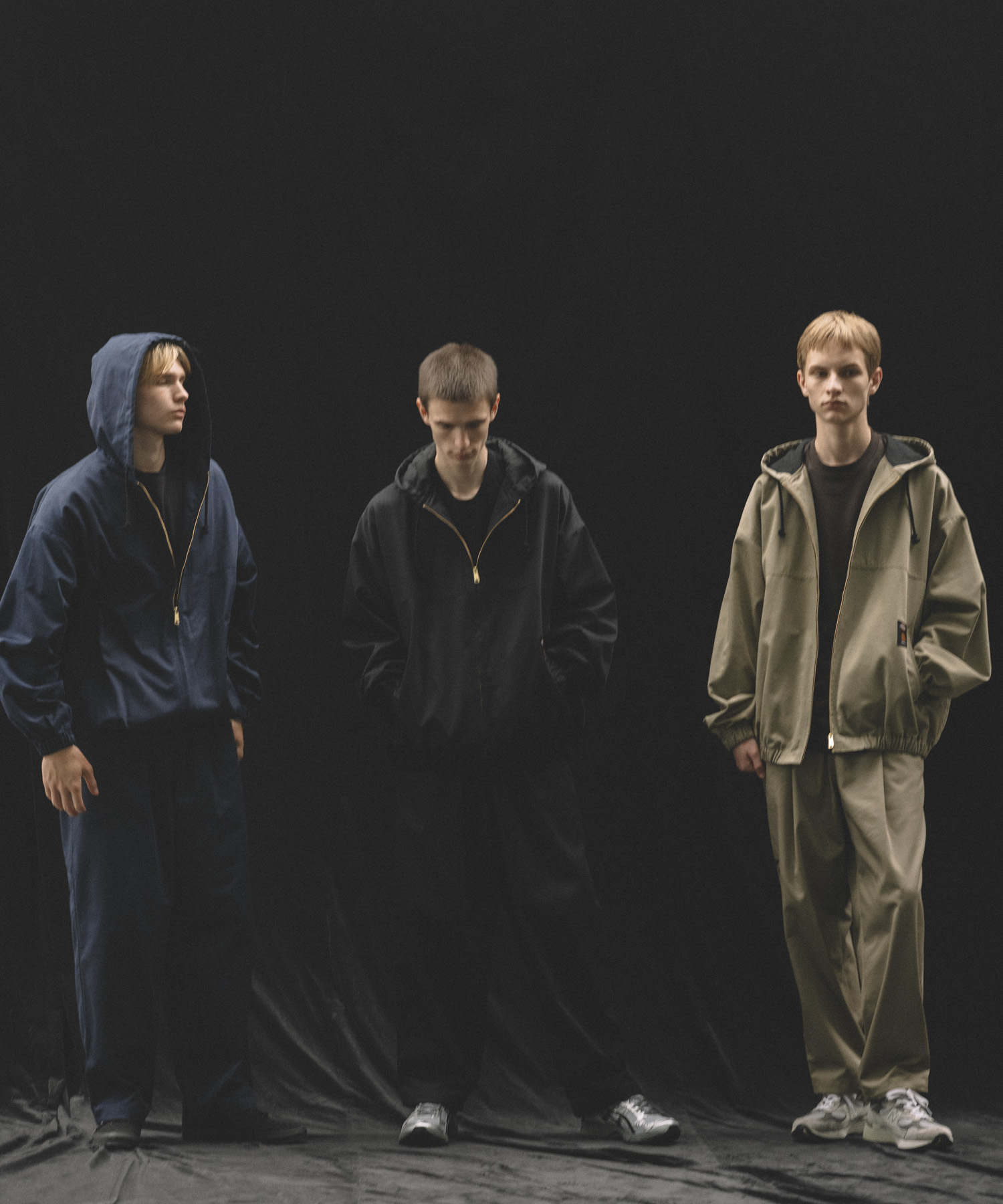 SEE SEE　WIDE TAPERED EASY PANTS KHAKI M