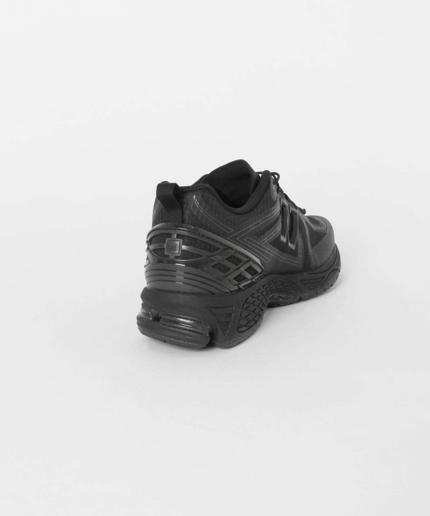 NB (BLACK)