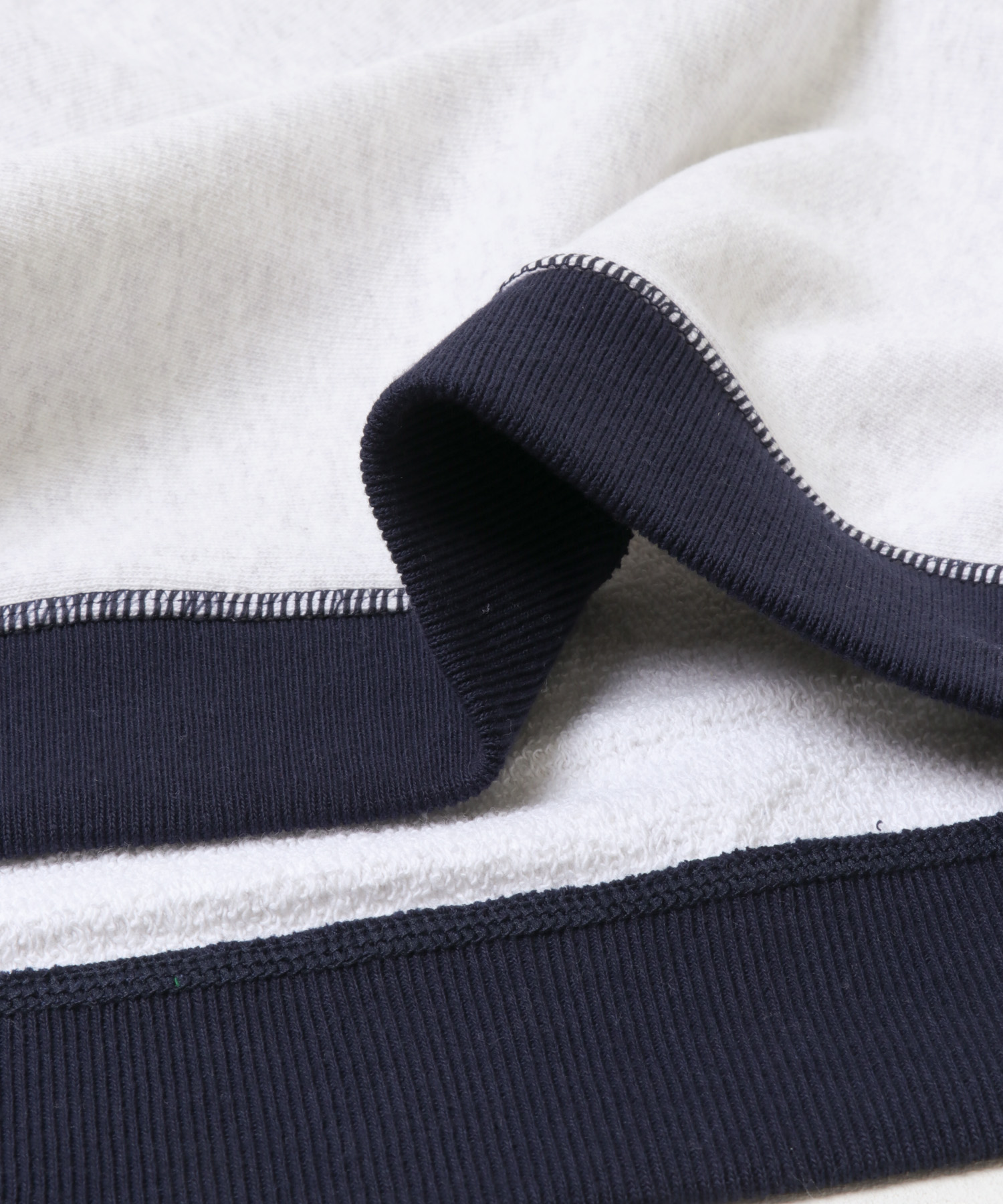 HELLA GREEN　Flat seamer Sweat GRAY L