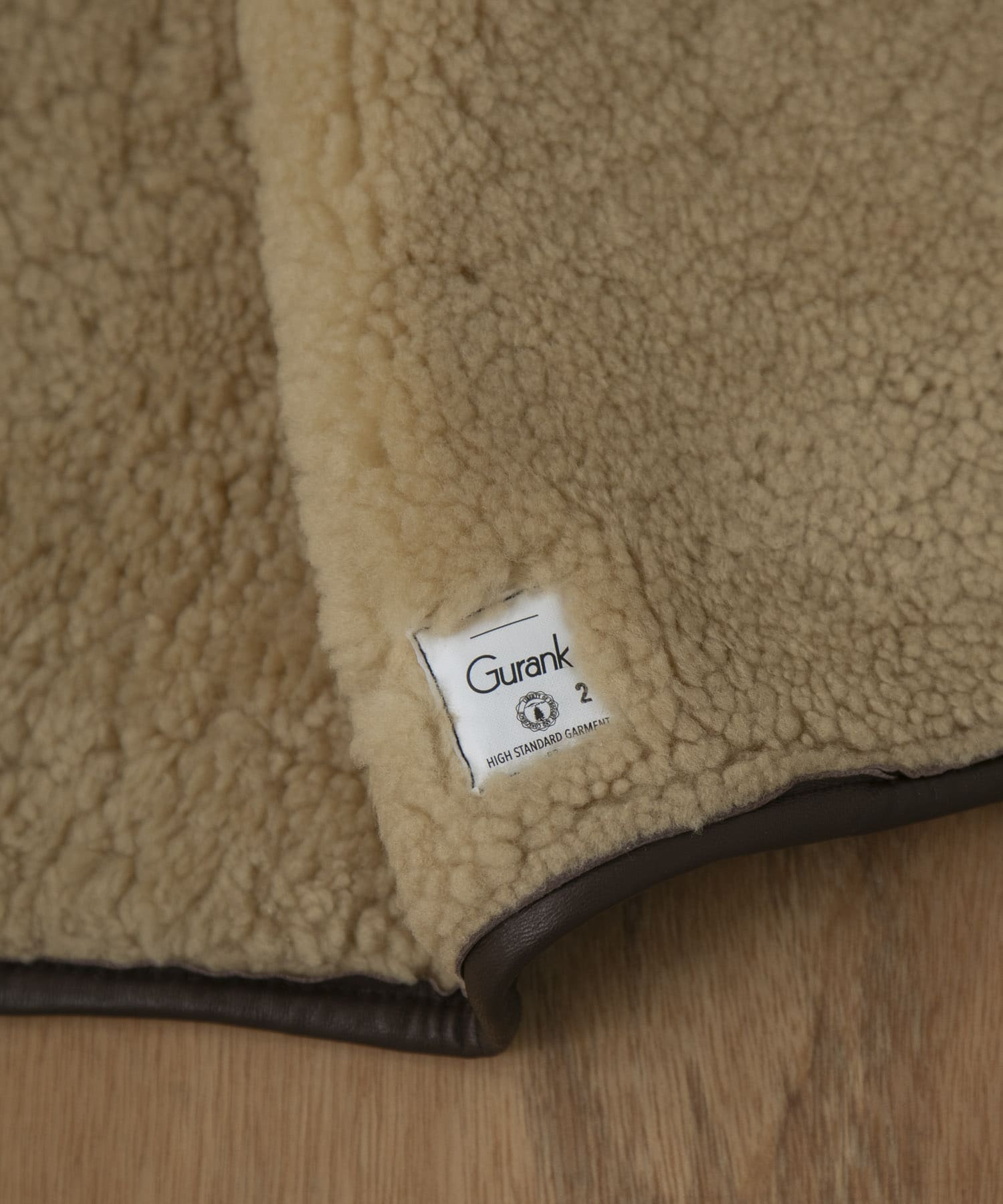 Gurank　Lamb skin vest BRN 2