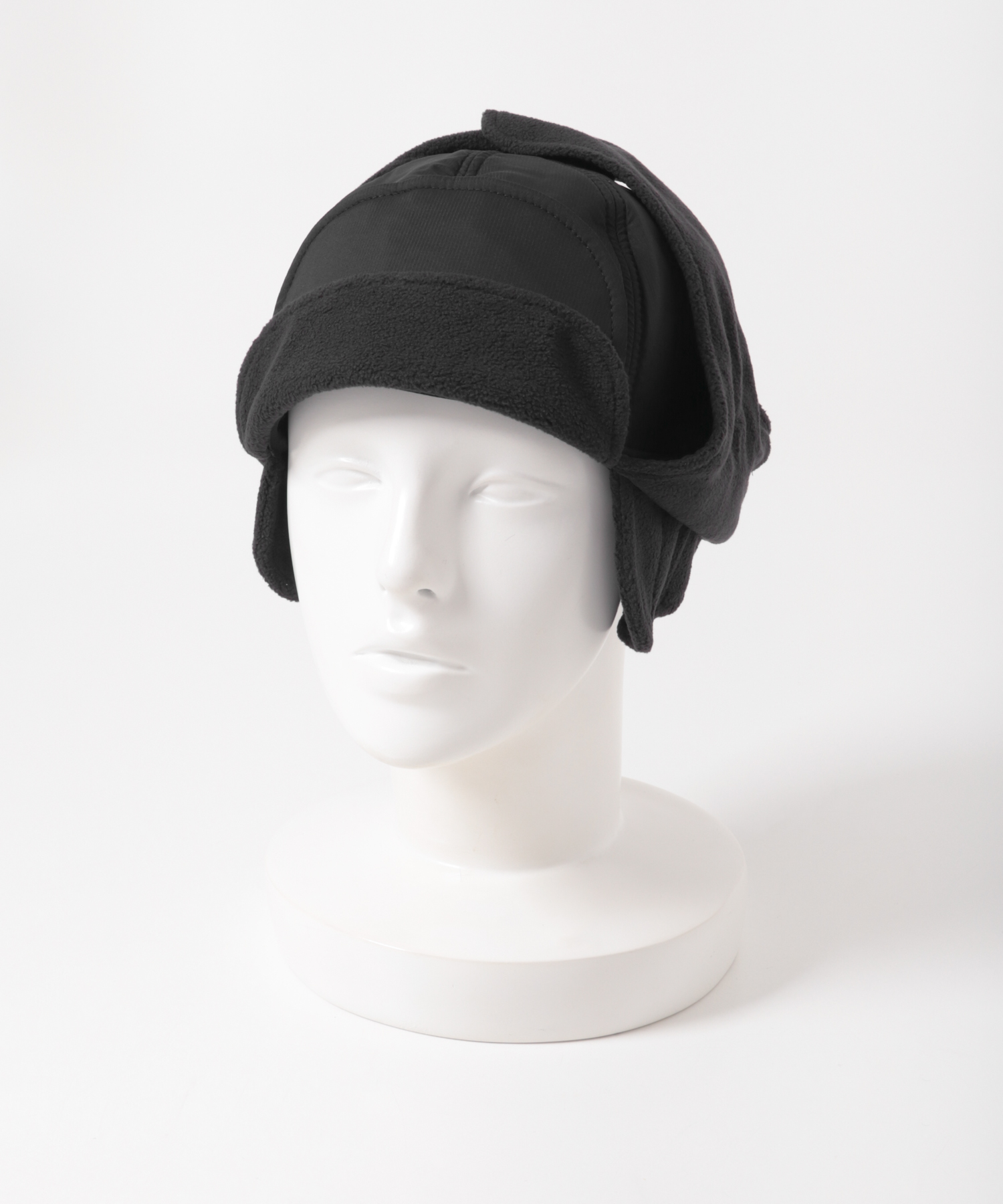DAIWA PIER39　TECH FLEECE FLIGHT CAP BLACK FREE