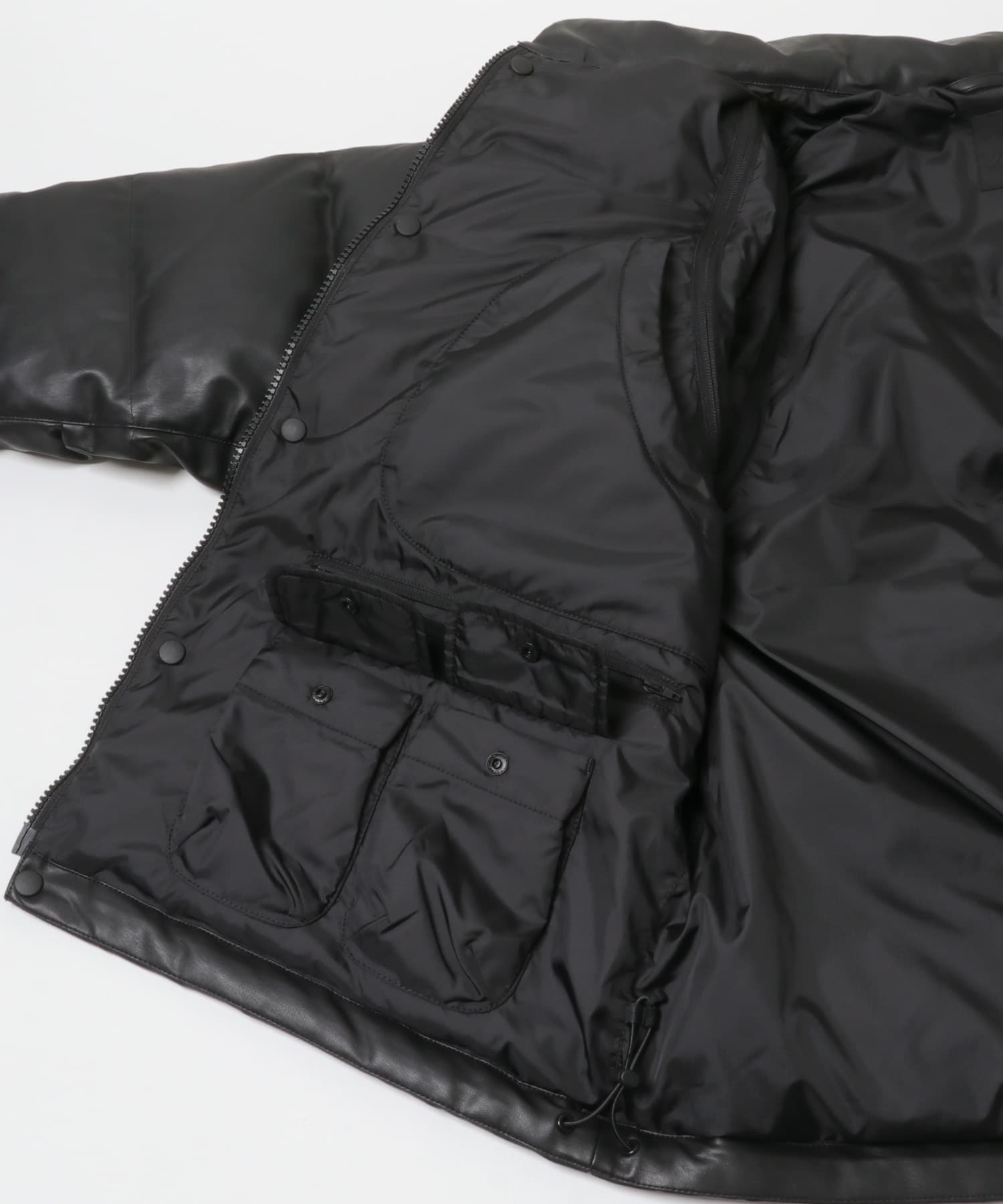 DAIWA PIER39　2WAY SYNTHETIC SKIN DOWN BLACK M