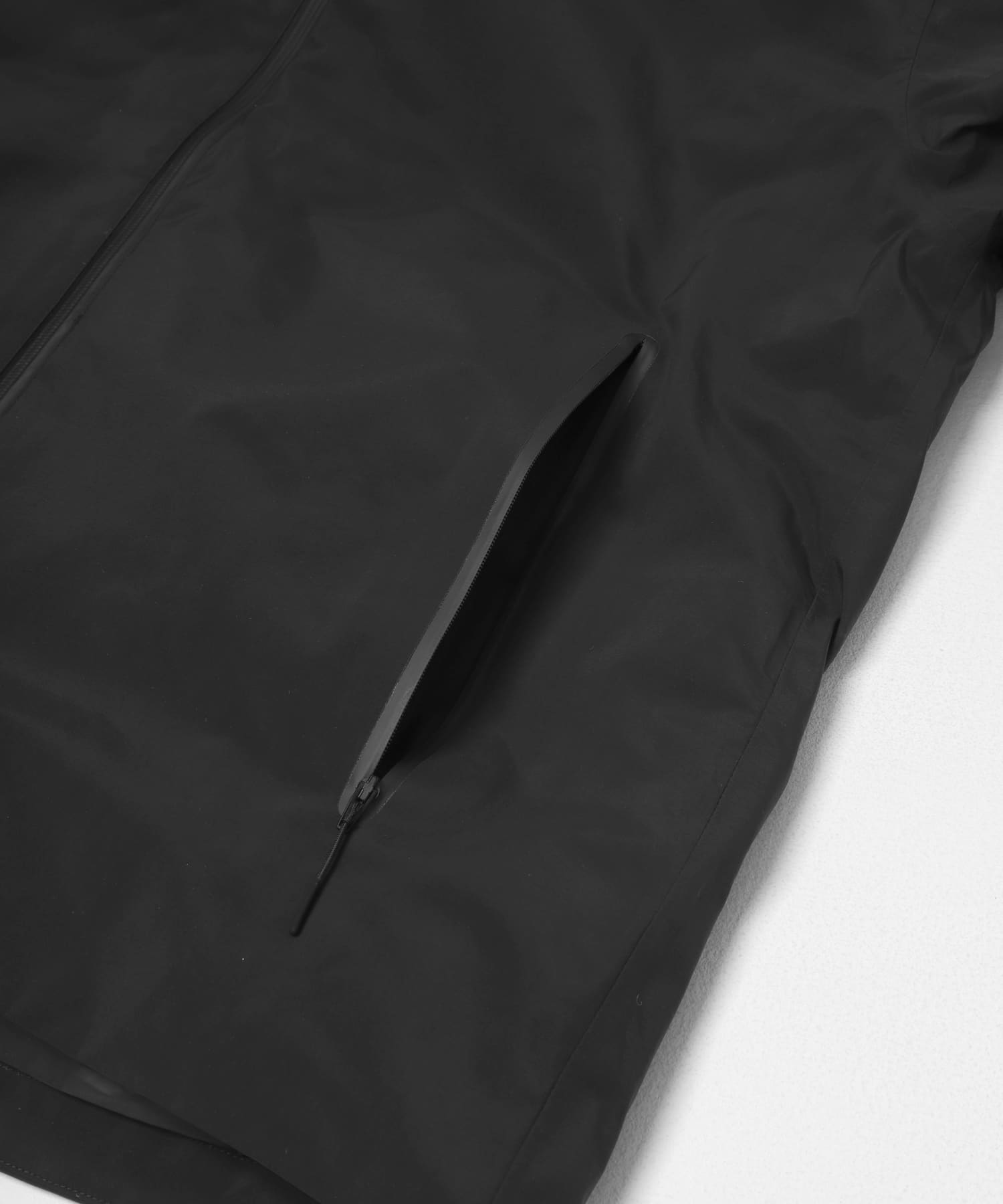 ES.1　3lyr down Hoodie black M