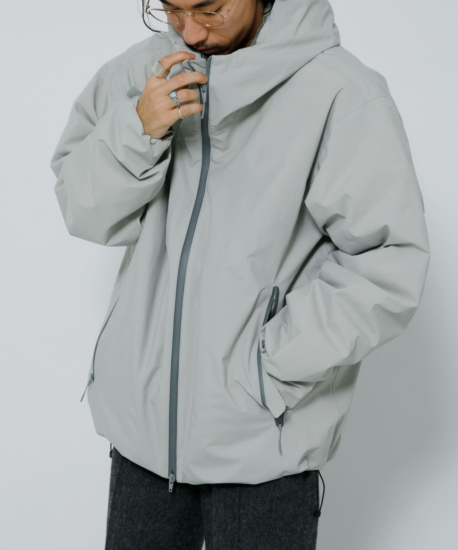 ES.1　3lyr down Hoodie