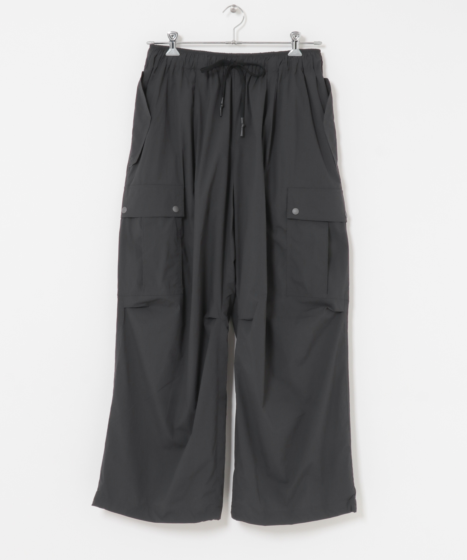 SFC PARACHUTE CARGO PANTS