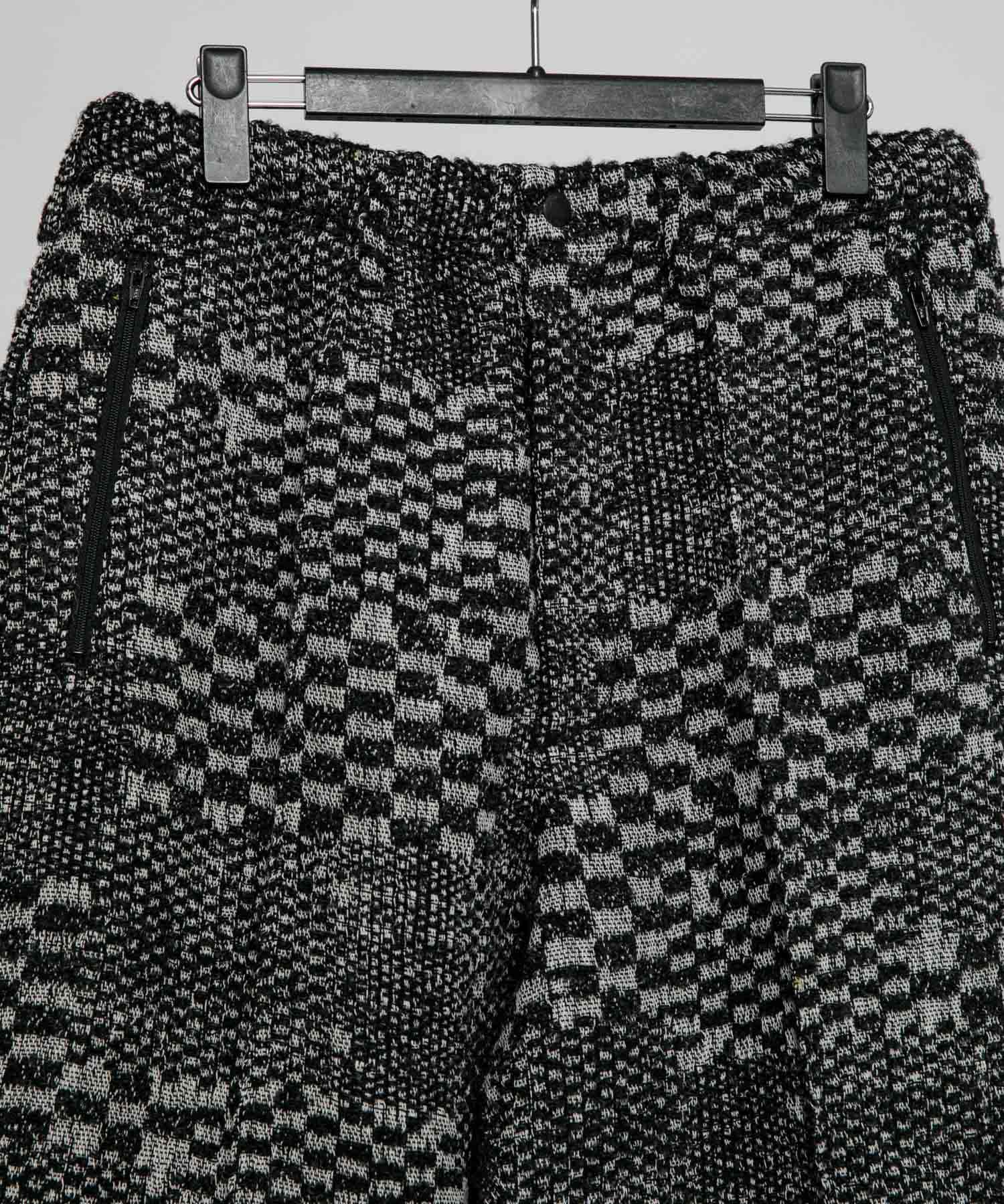 Black/W