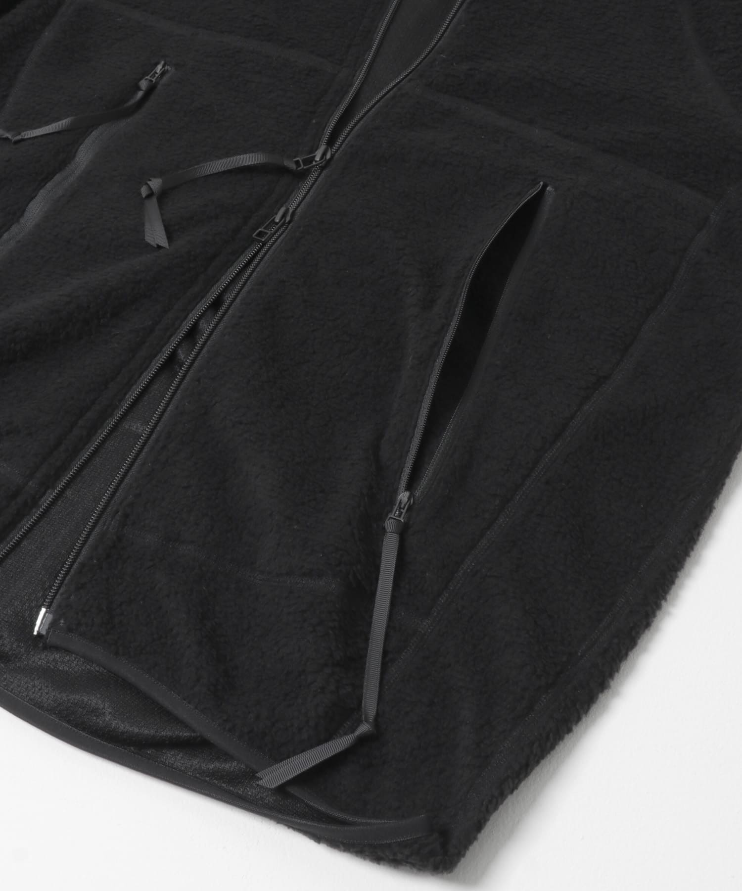 Product Twelve　Primaloft Active Full Zip BLACK 1