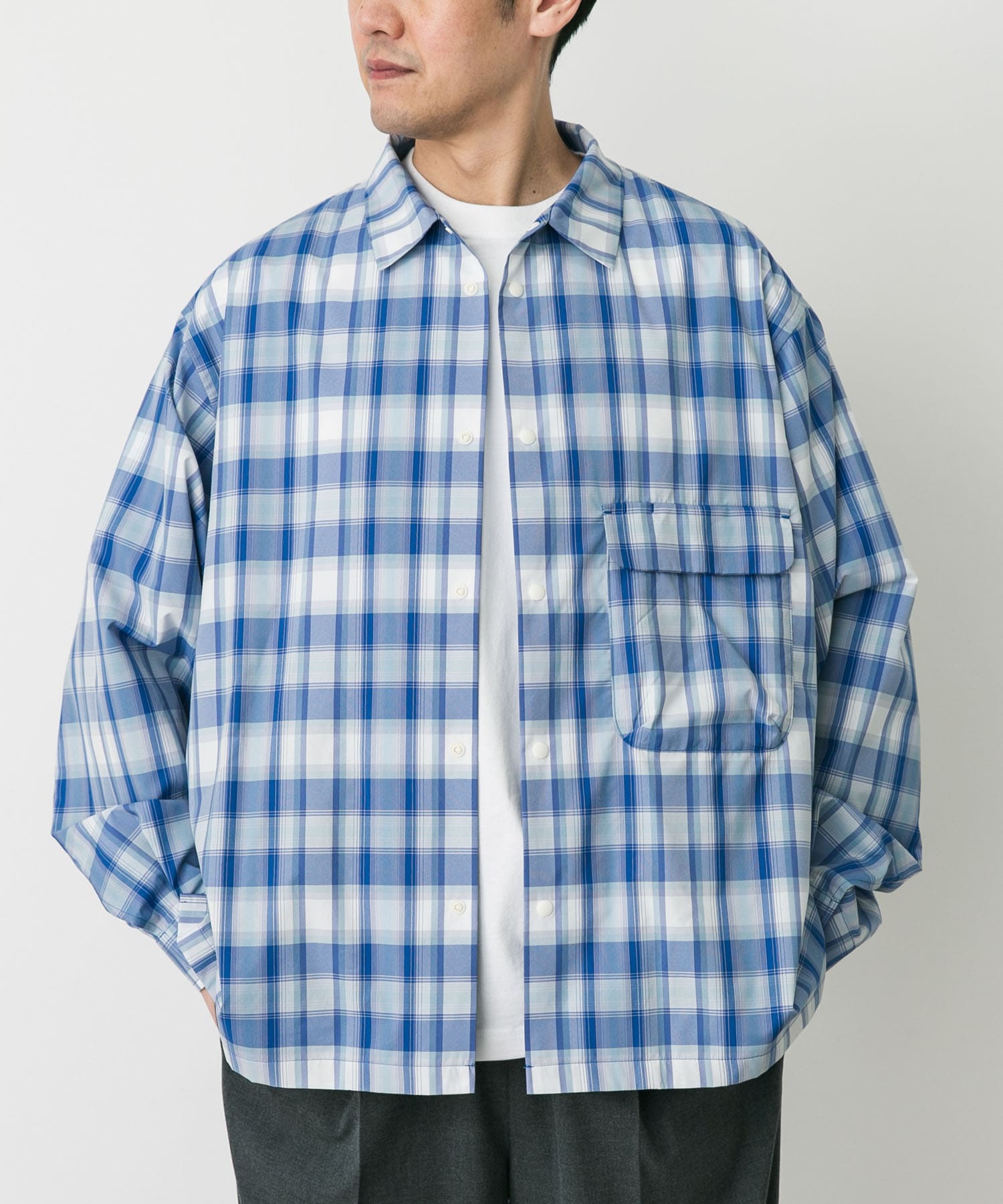 LIGHT BLUE