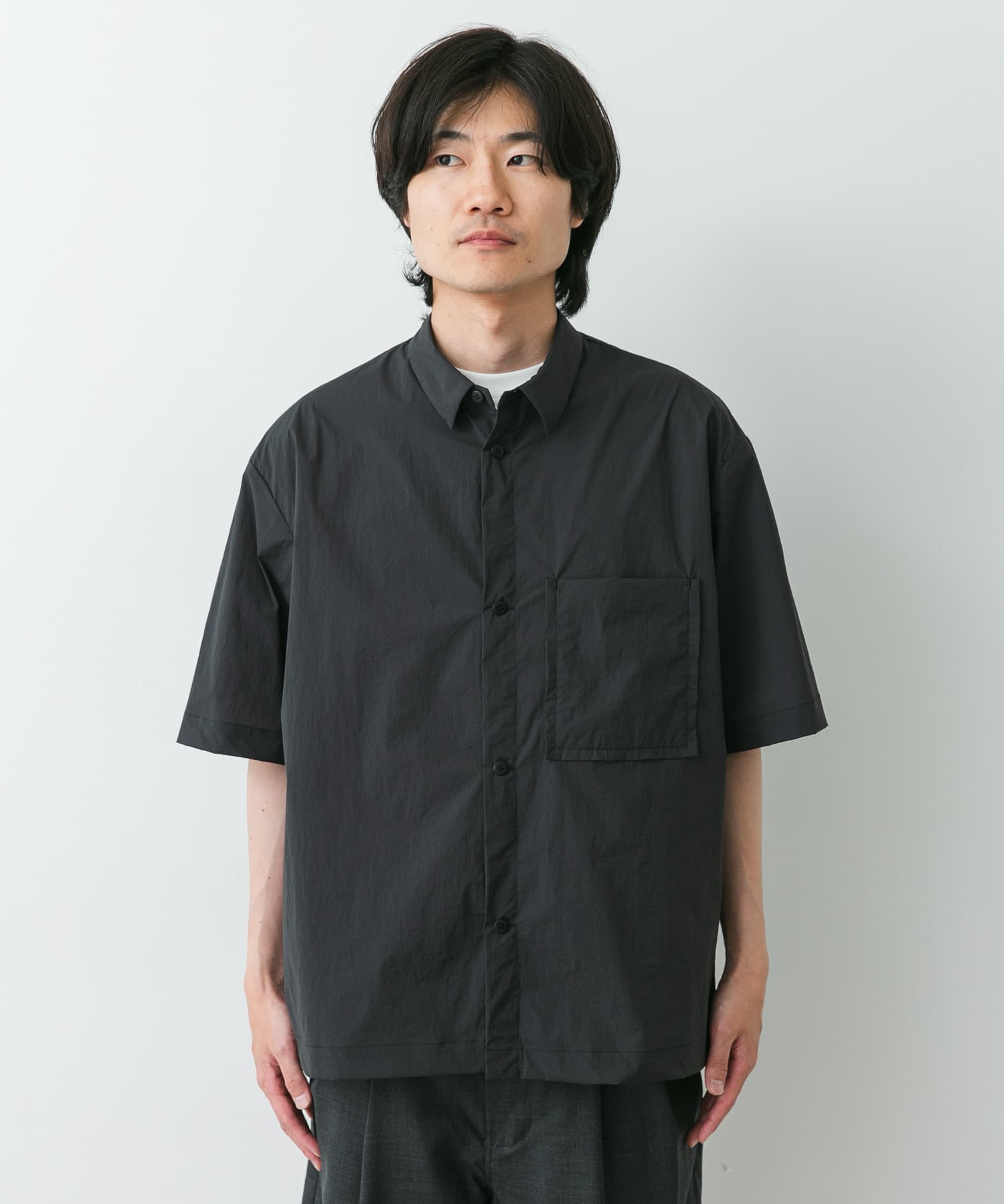 STILL BY HAND ナイロンレギュラーカラーシャツ(46 BLACK): トップス