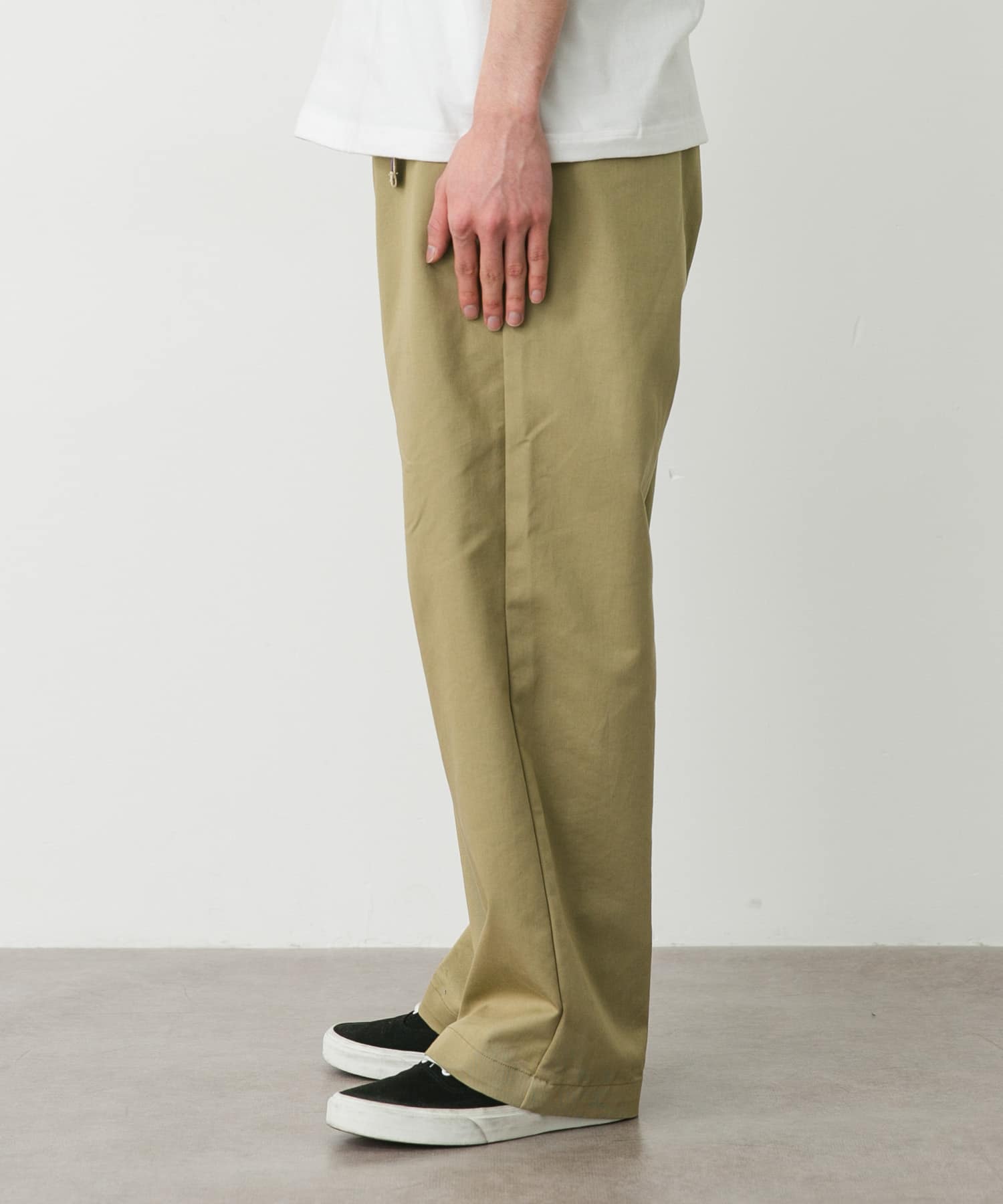 身長：177cm サイズ：32