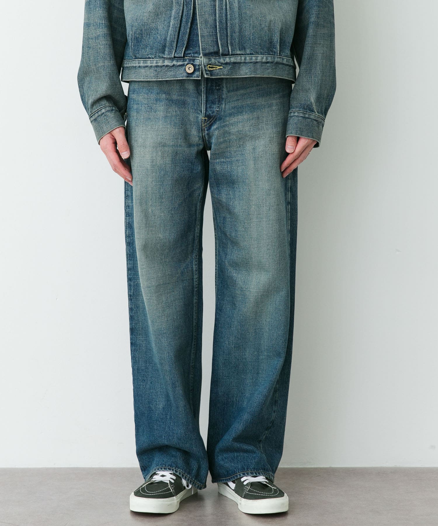 marka CLEAN CYLINDER FIT JEANS(1 V.W): ボトム｜URBAN RESEARCH公式 
