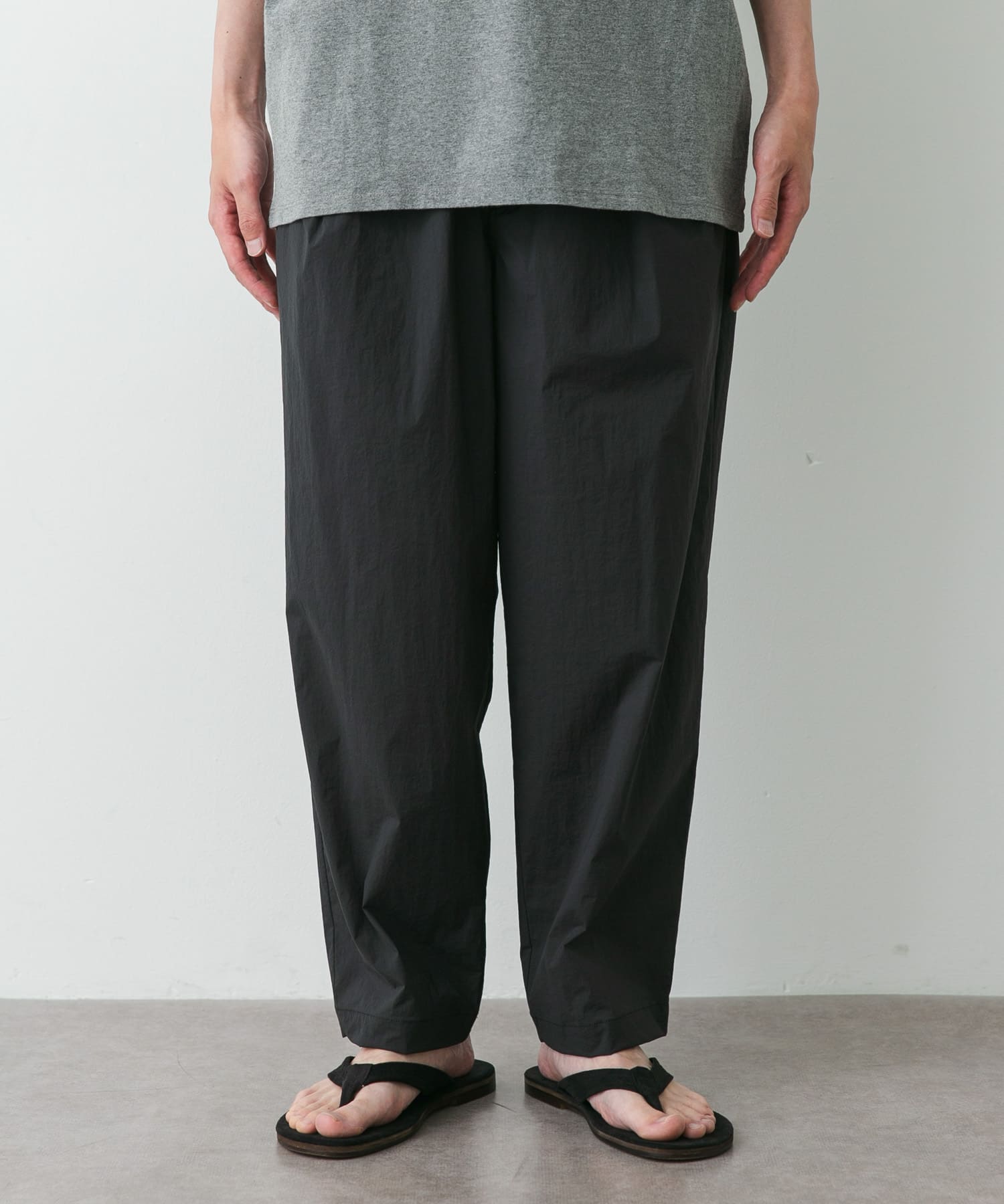 STONE  17SS テーパード ナイロン パンツ w29 STILL BY HAND ナイロンテーパードパンツ(44 BLACK): ボトム｜URBAN