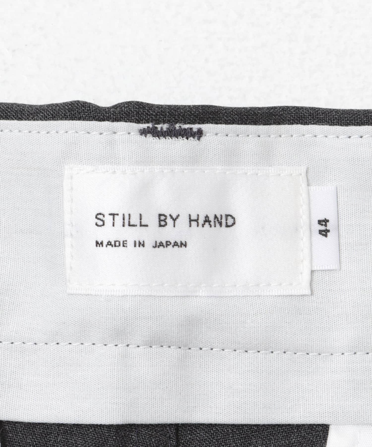 STILL BY HAND　スーパー120サマーウールショーツ CHARCOAL 44