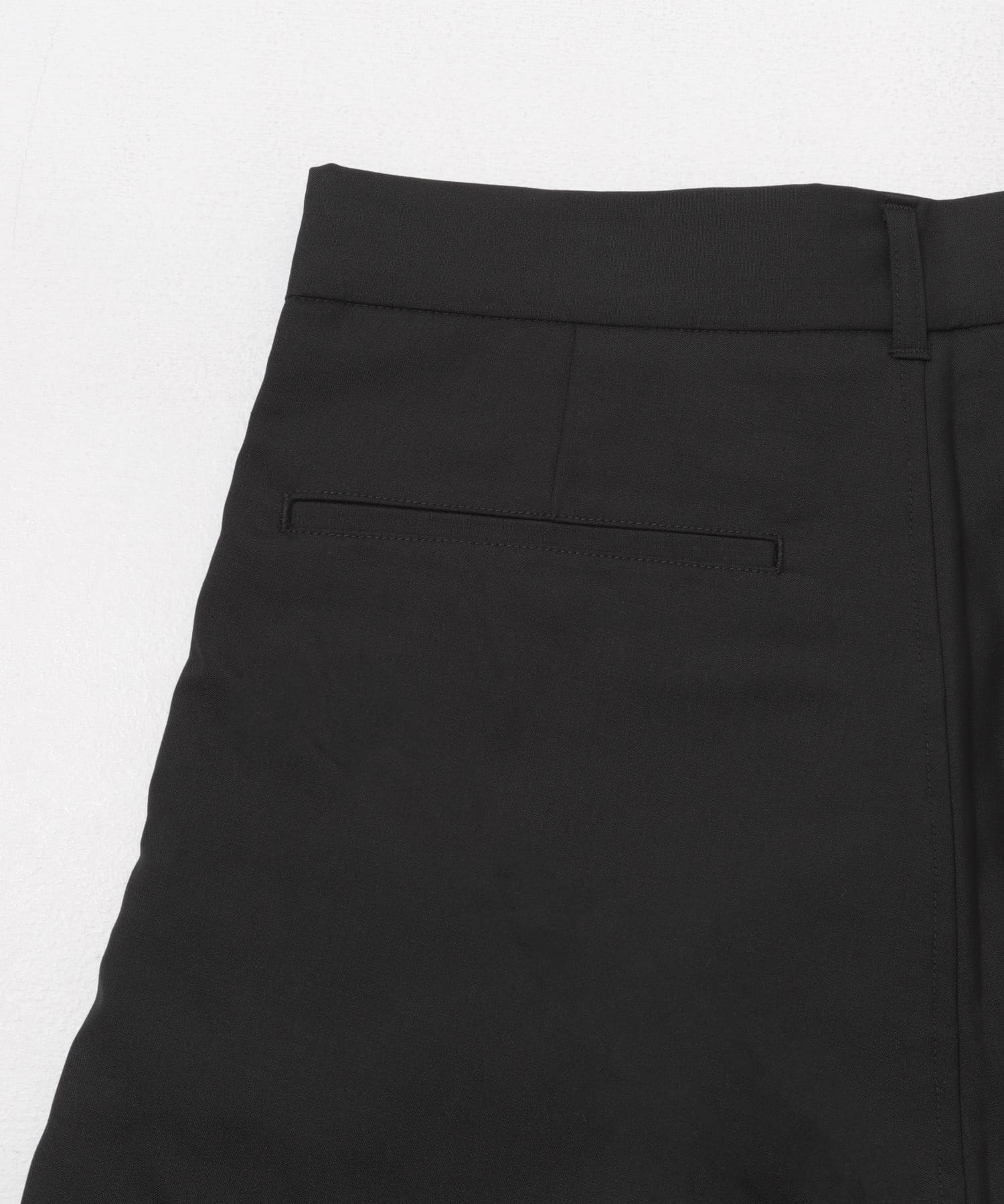 STILL BY HAND　スーパー120サマーウールショーツ BLACK 44