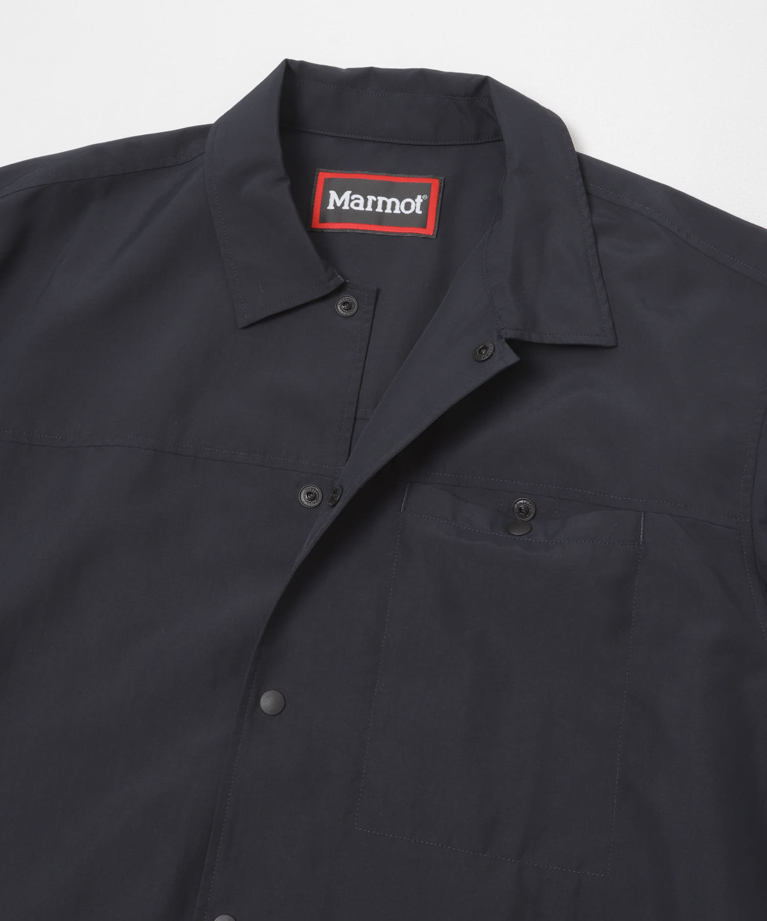 別注』Marmot×DOORS COACH SHIRTS JACKET(M IVORY): アウター｜URBAN