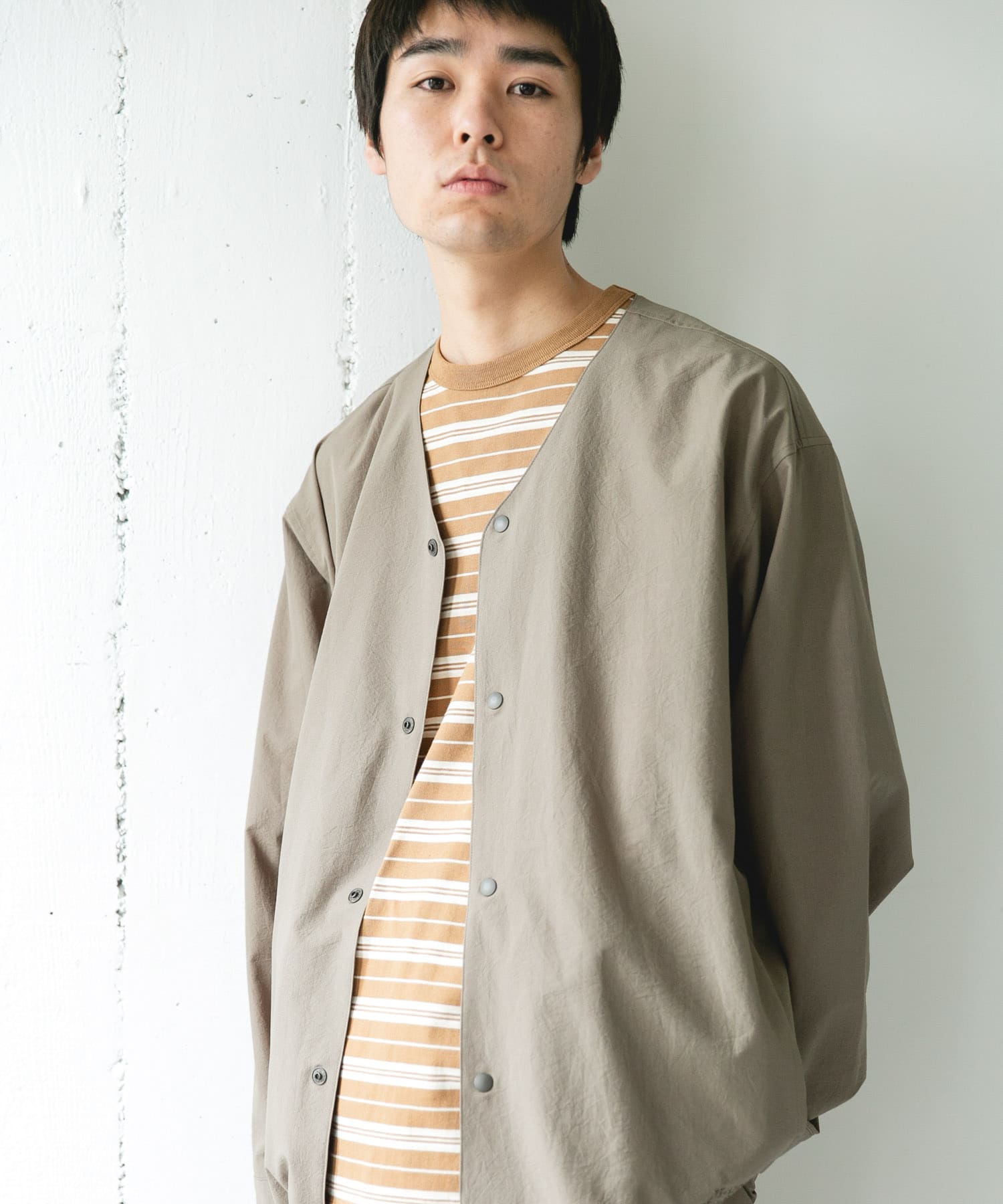 KHAKI