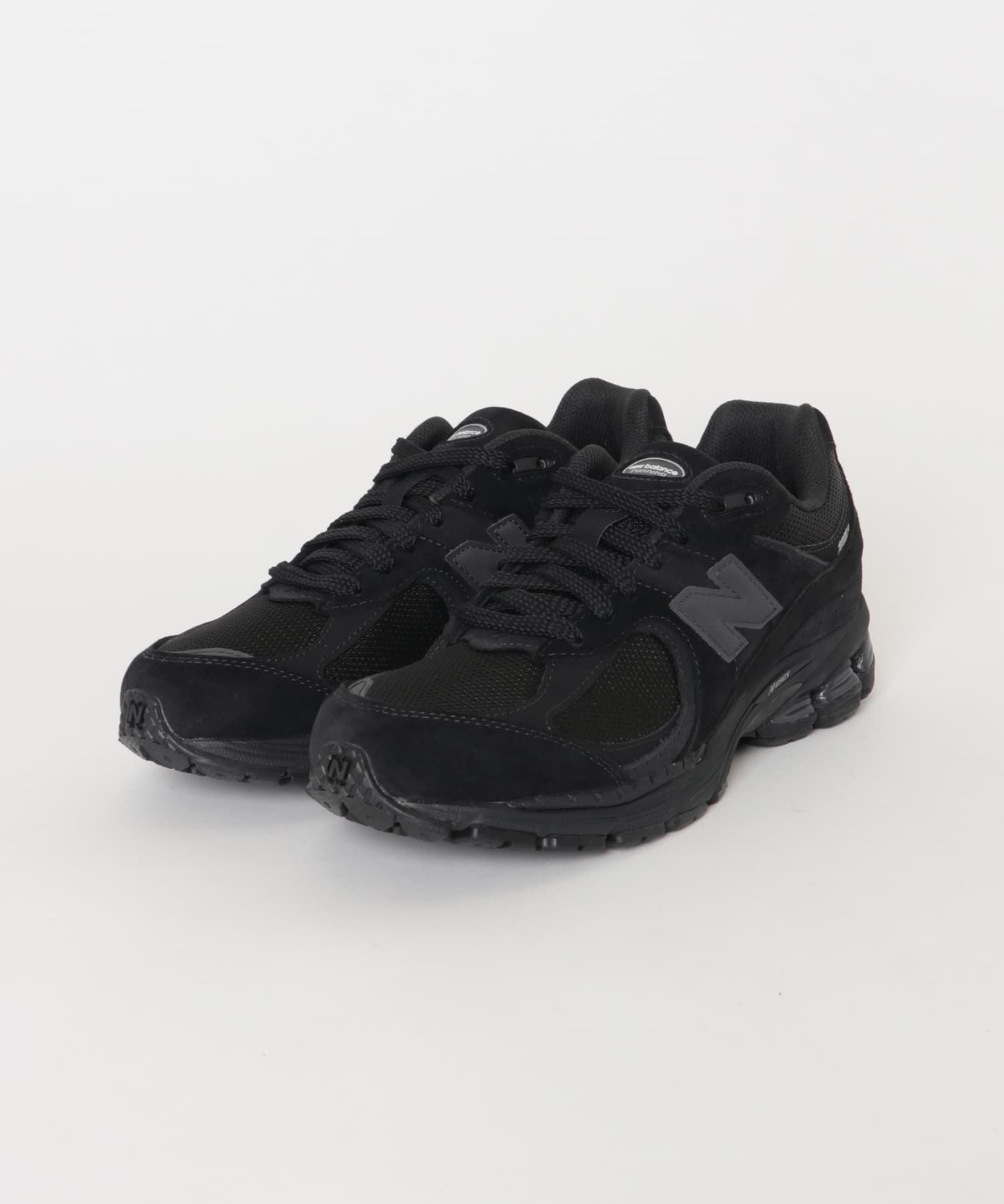 NEW BALANCE　2002R