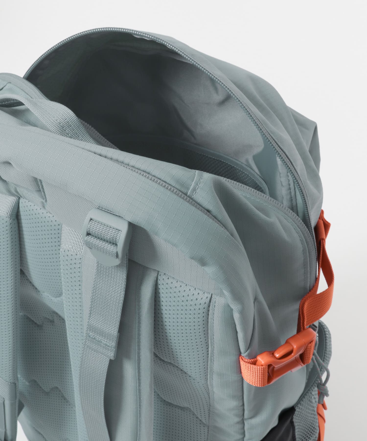 patagonia　REFUGIO DAY PACK 32L BLSG One