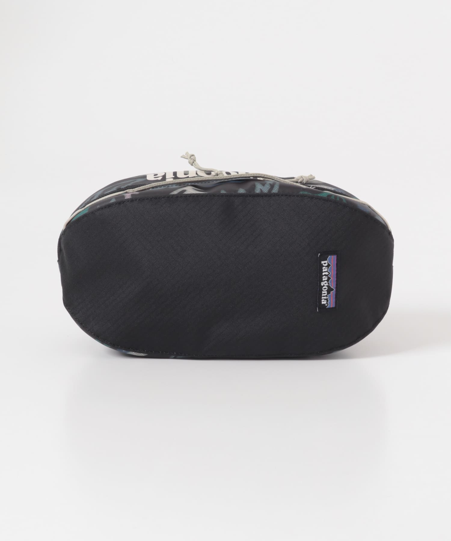 patagonia　BLACK HOLE CUBE 3L