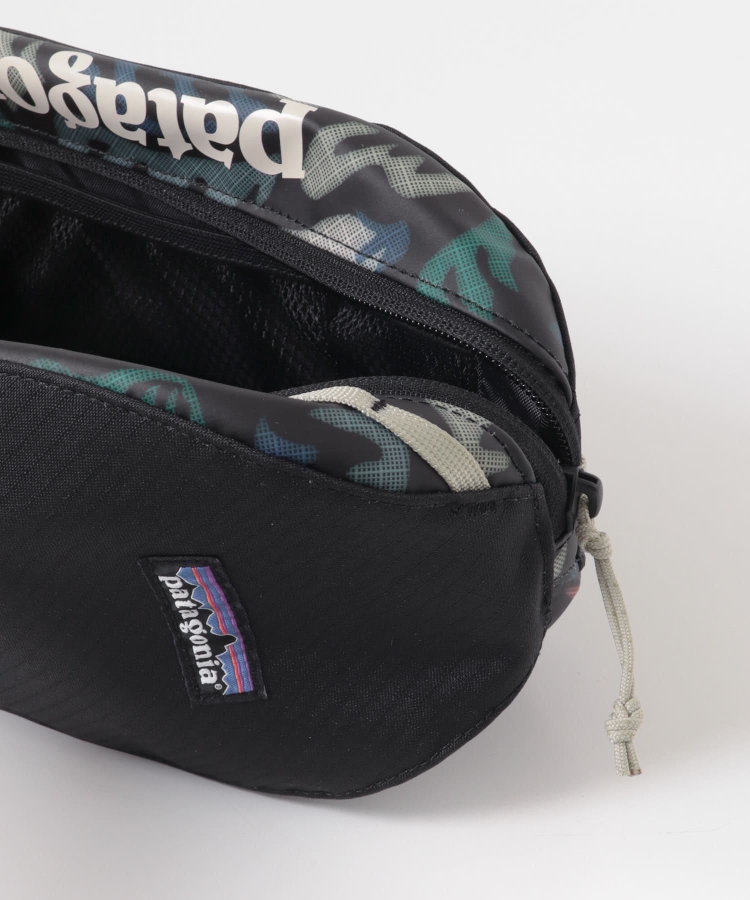 patagonia　BLACK HOLE CUBE 3L KALB One