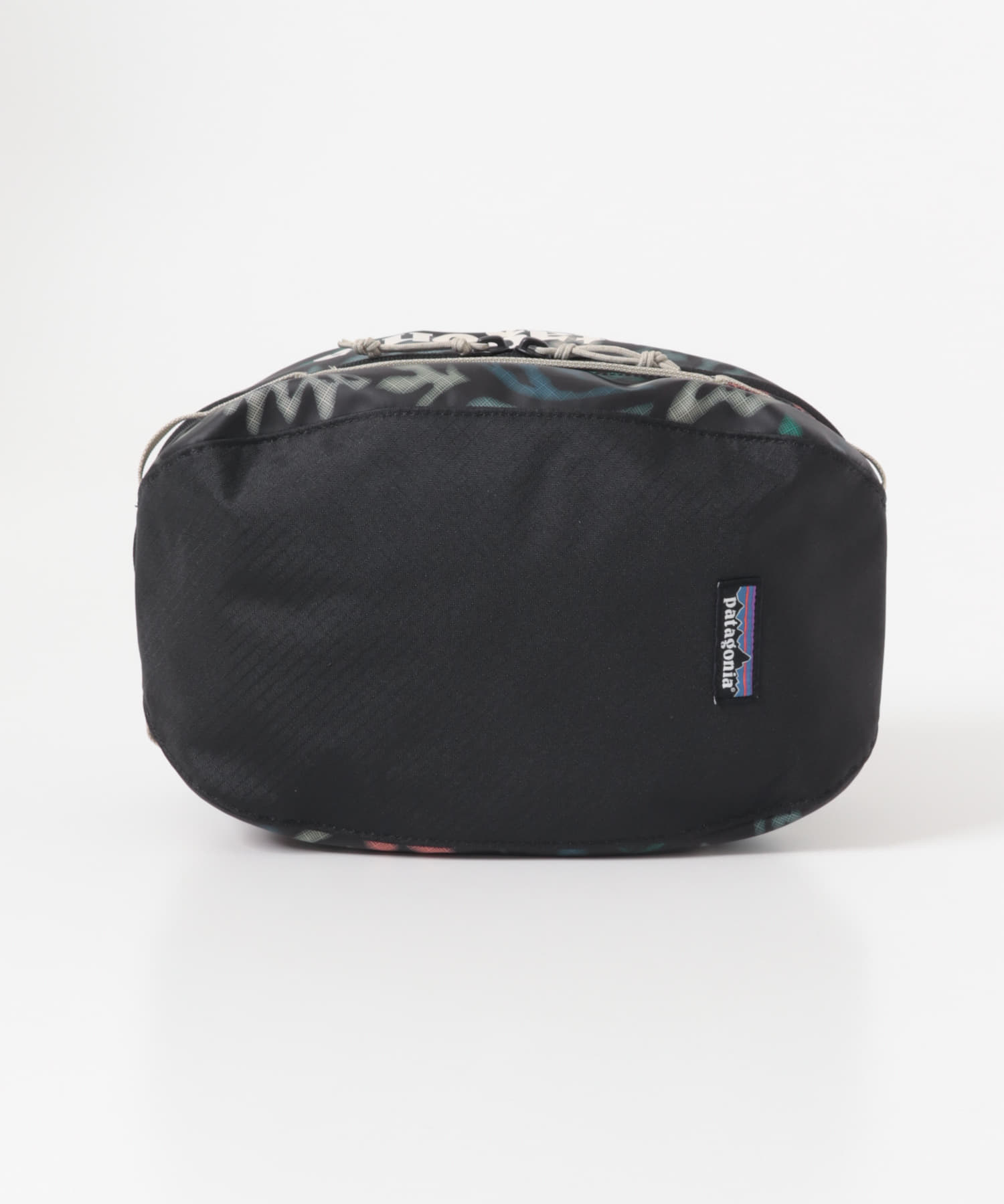 patagonia　BLACK HOLE CUBE 6L