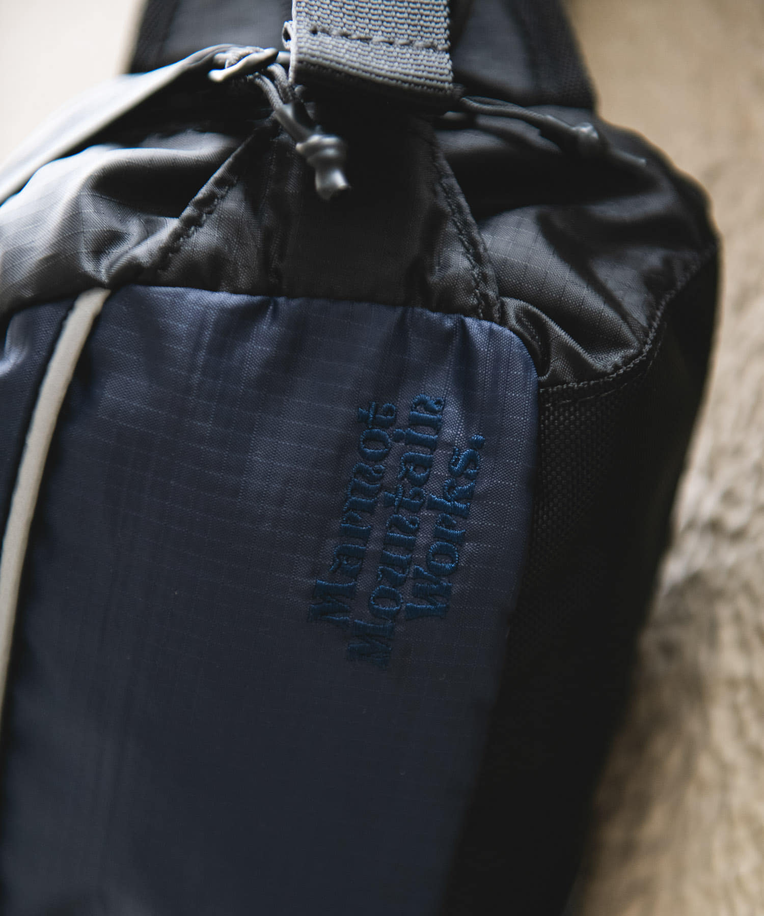 『別注』Marmot×DOORS　BODY BAG NAVY One