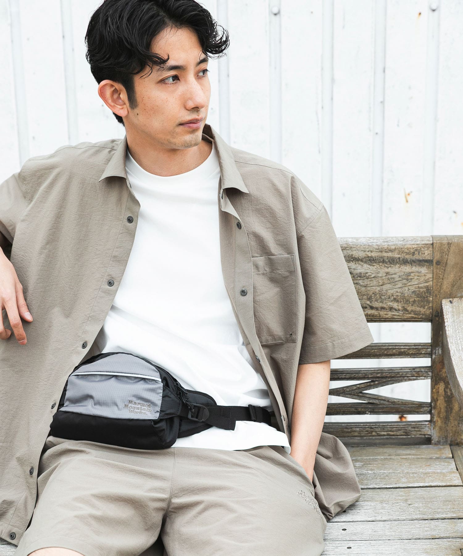 『別注』Marmot×DOORS　BODY BAG GRAY One