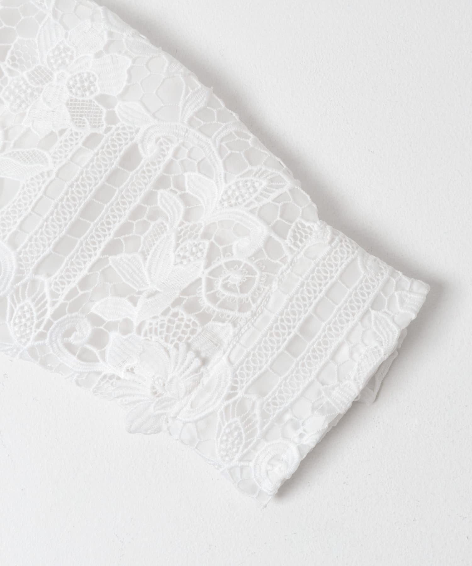 LAYAS　LACE COVERALL WHITE One