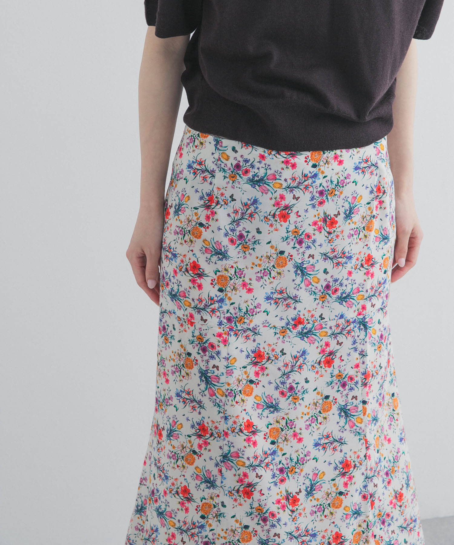 MEYAME　BEAUTIFUL SKIRT (FLOWER)
