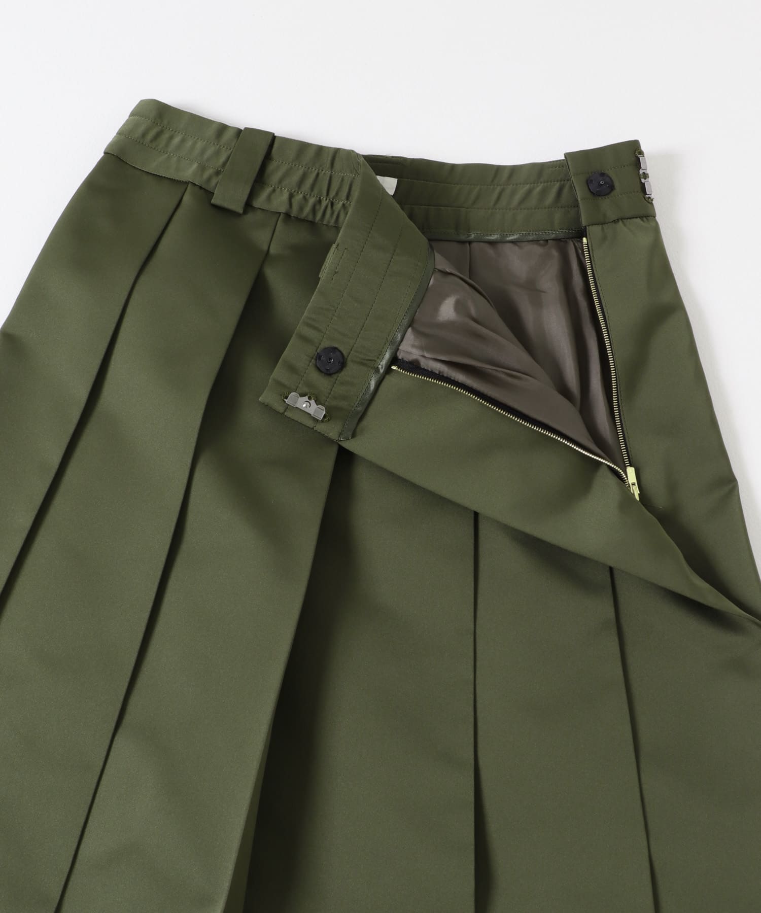 Scye TAFFETAPLEATEATED SKIRT(36 クロ): スカート｜URBAN RESEARCH