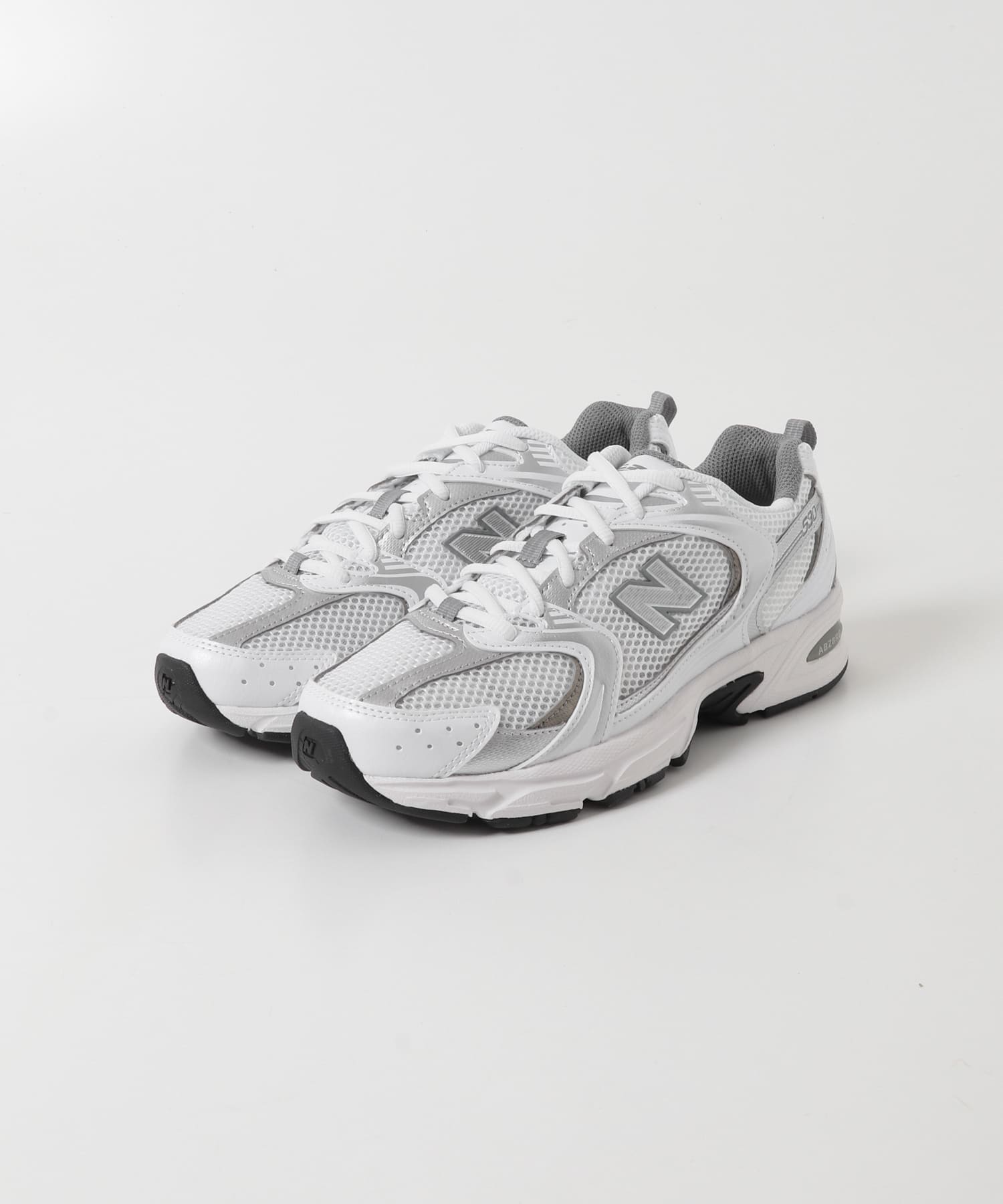NEW BALANCE　MR530