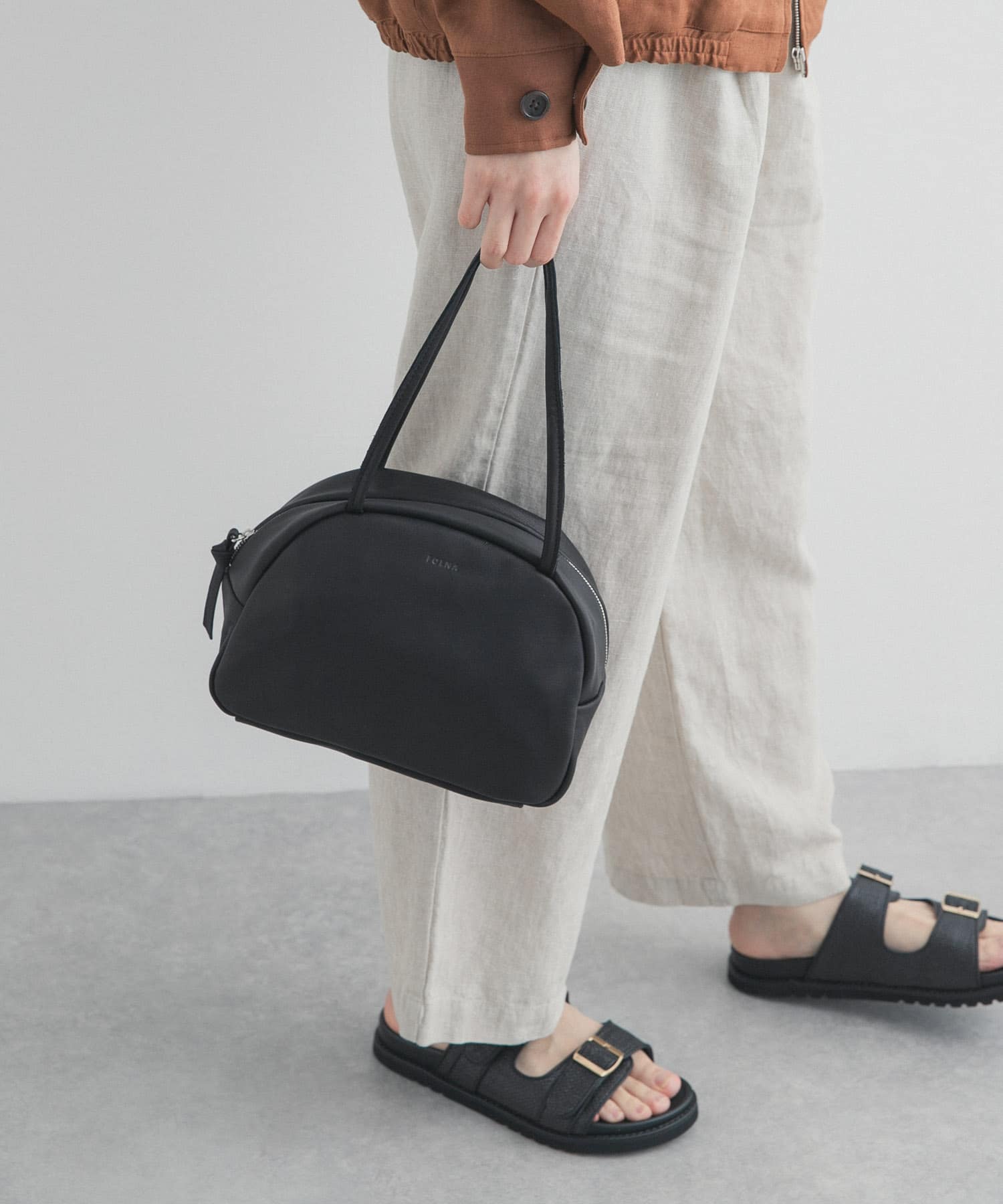 Folna　ソフトレザーボストンバッグ BLACK One