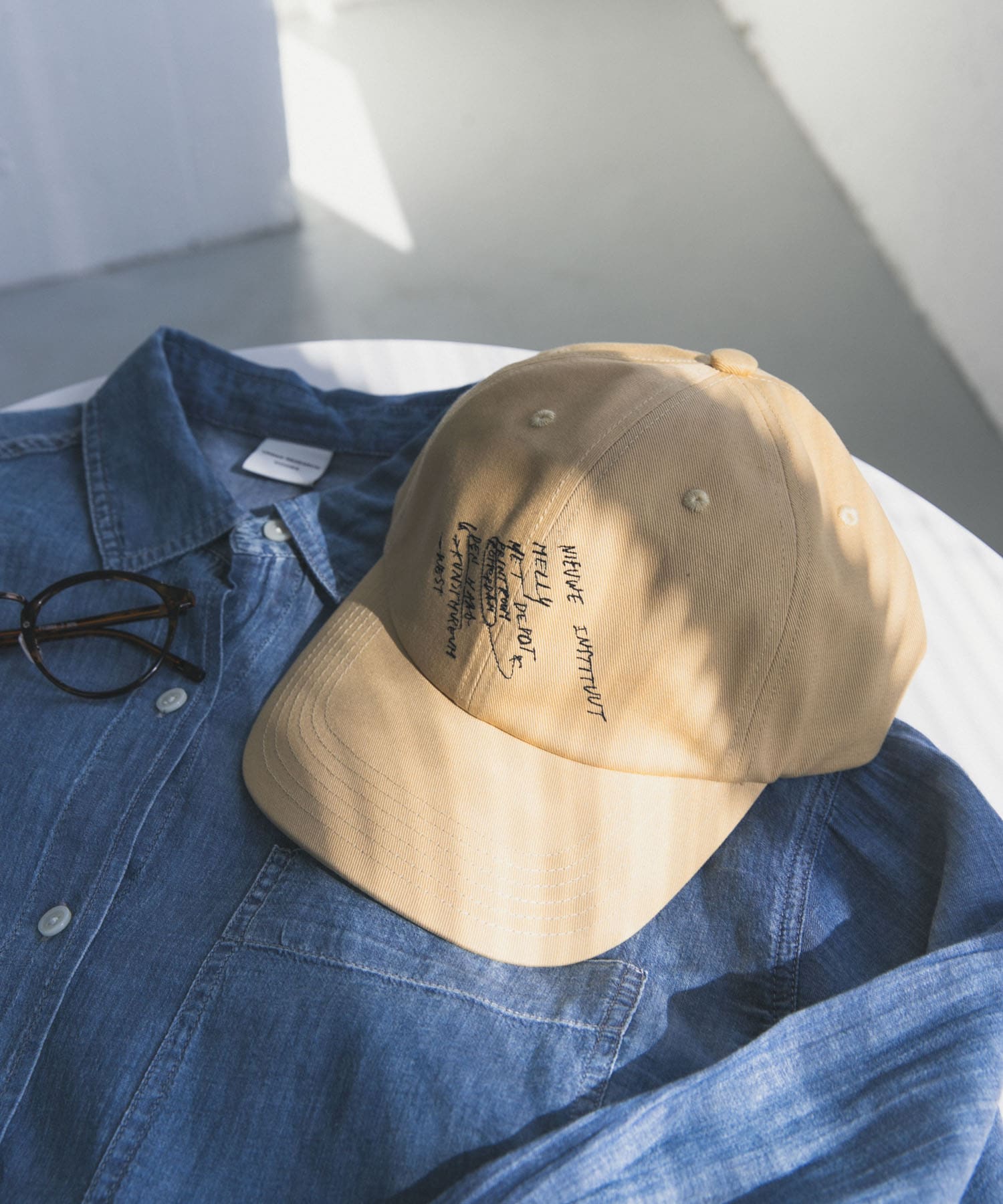 LY　LETTER CAP