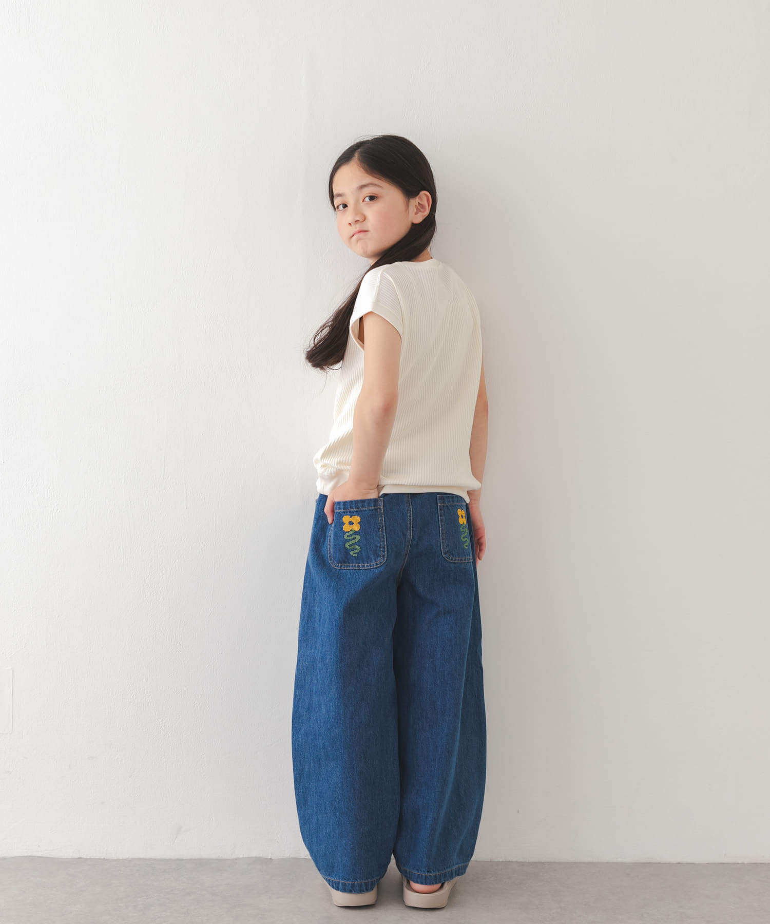 身長：128cm サイズ：8-9y