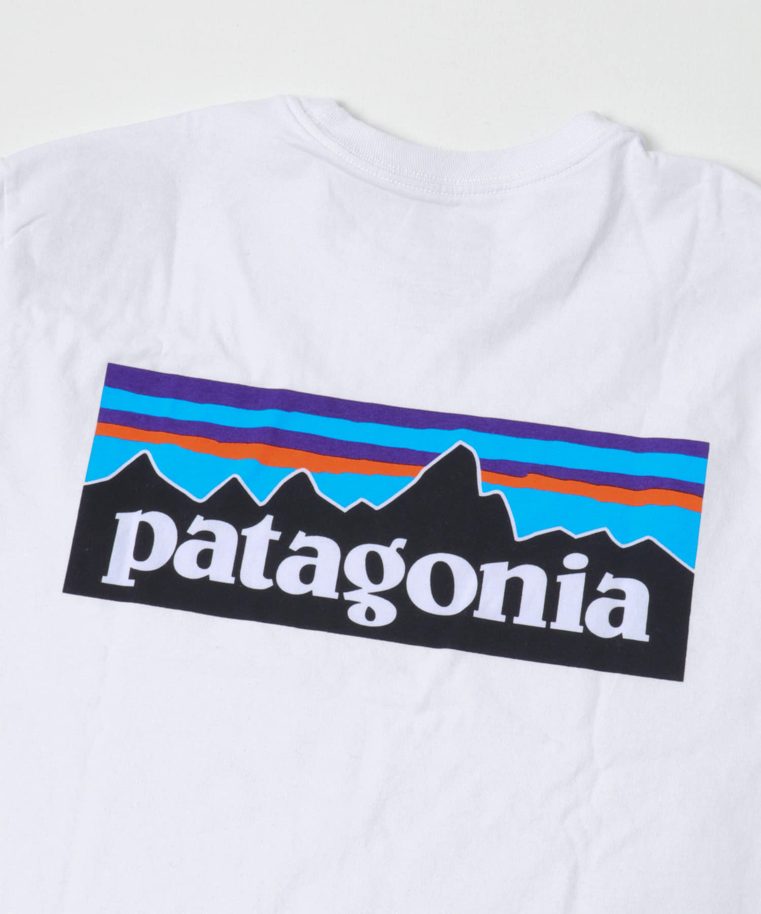 patagonia　SHORT-SLEEVE P-6 LOGO RE-T-SHIRTS WHI S